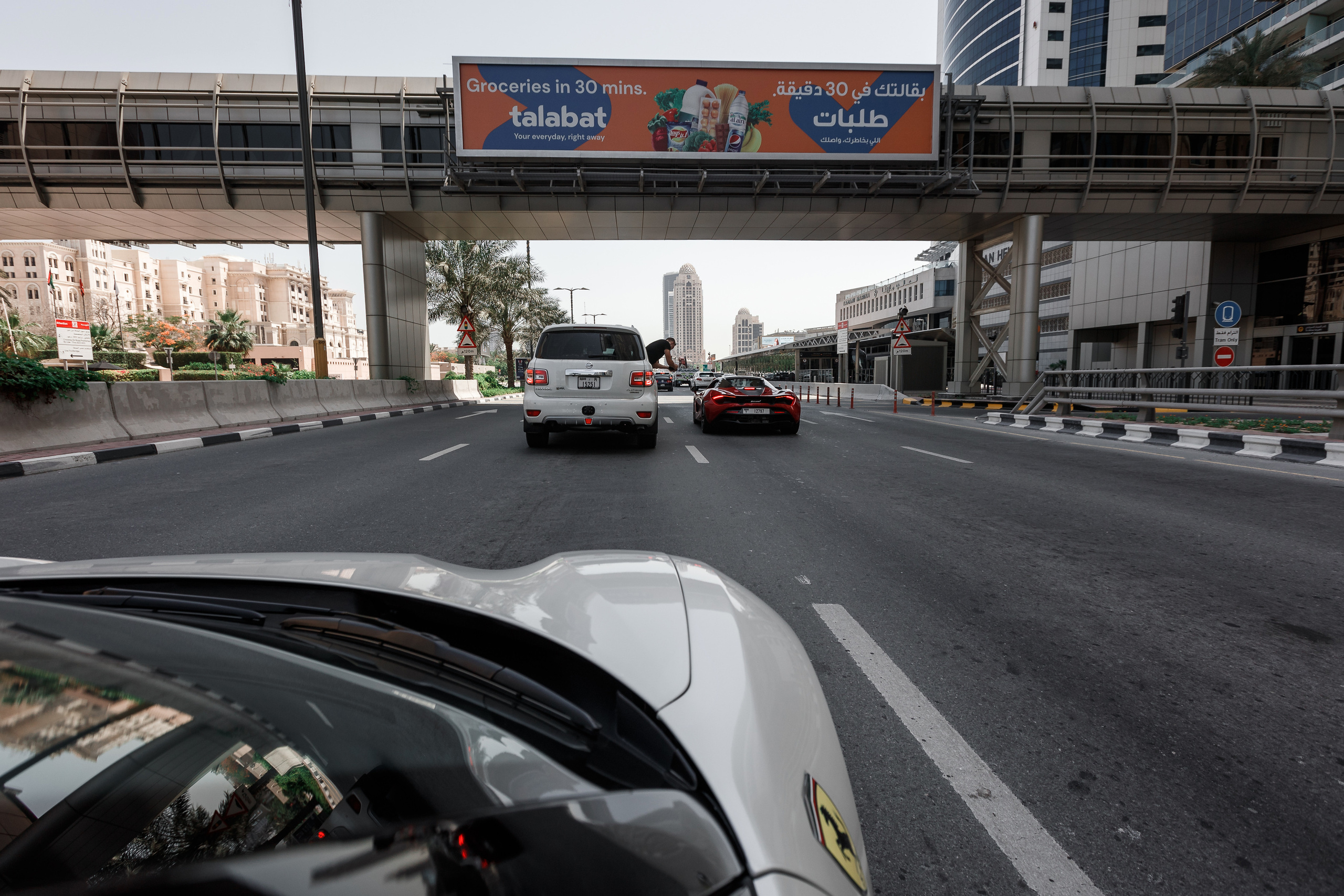 Дубай. Гонки на Ferrari. Фотограф Олег Сотник