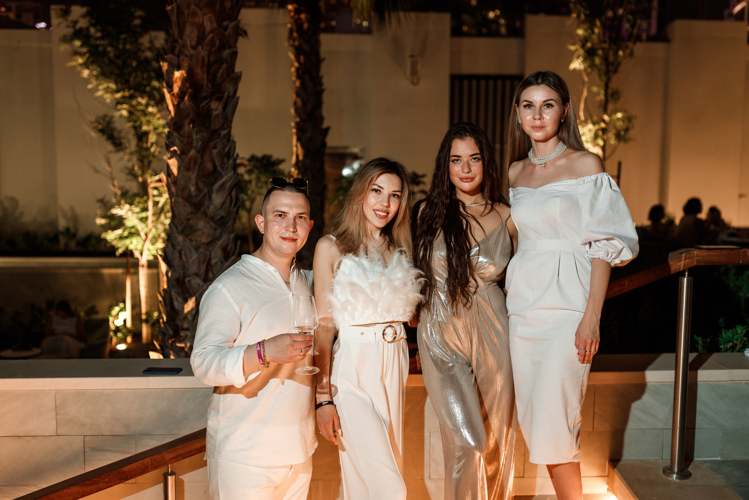 Дубай. Белая вечеринка. Фотограф Олег Сотник