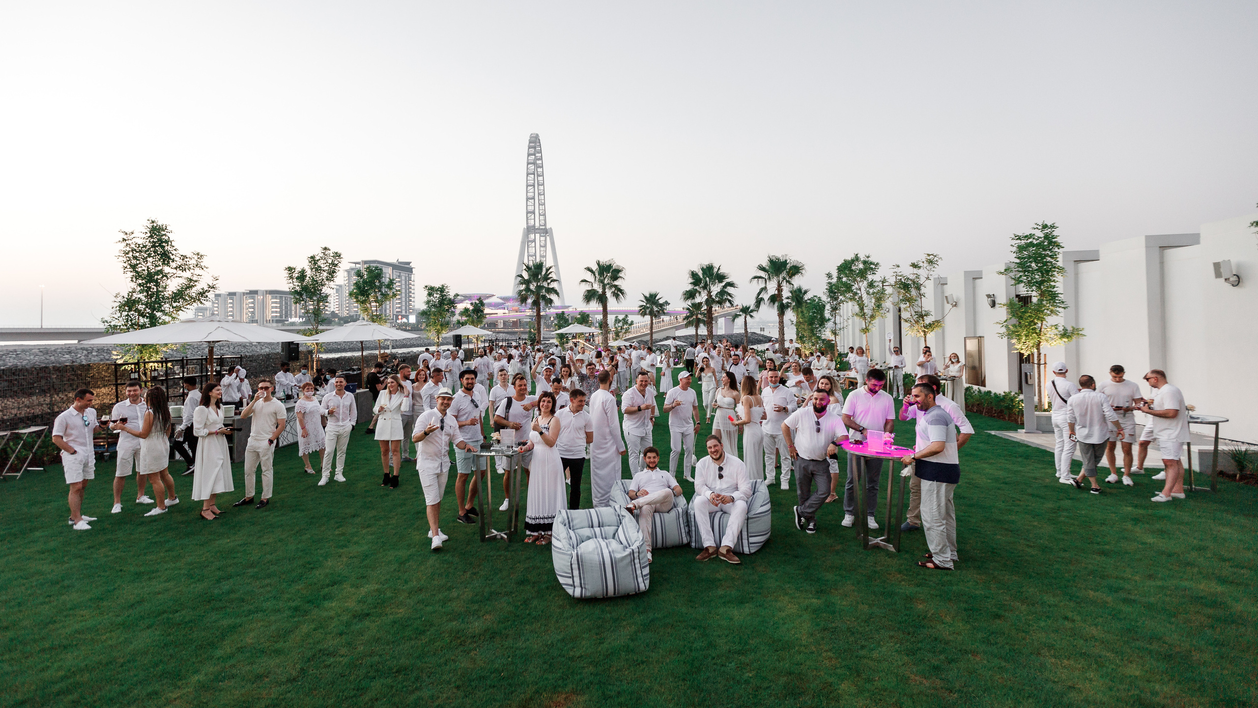 Дубай. Белая вечеринка. Фотограф Олег Сотник
