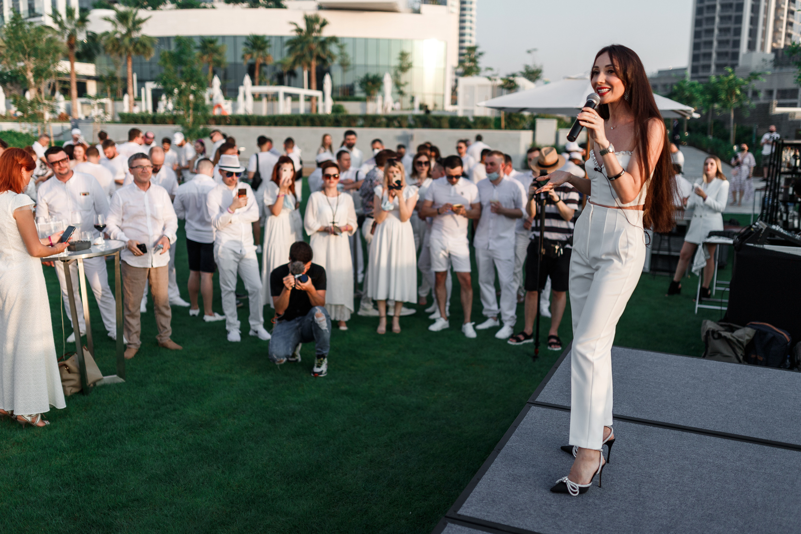 Дубай. Белая вечеринка. Фотограф Олег Сотник