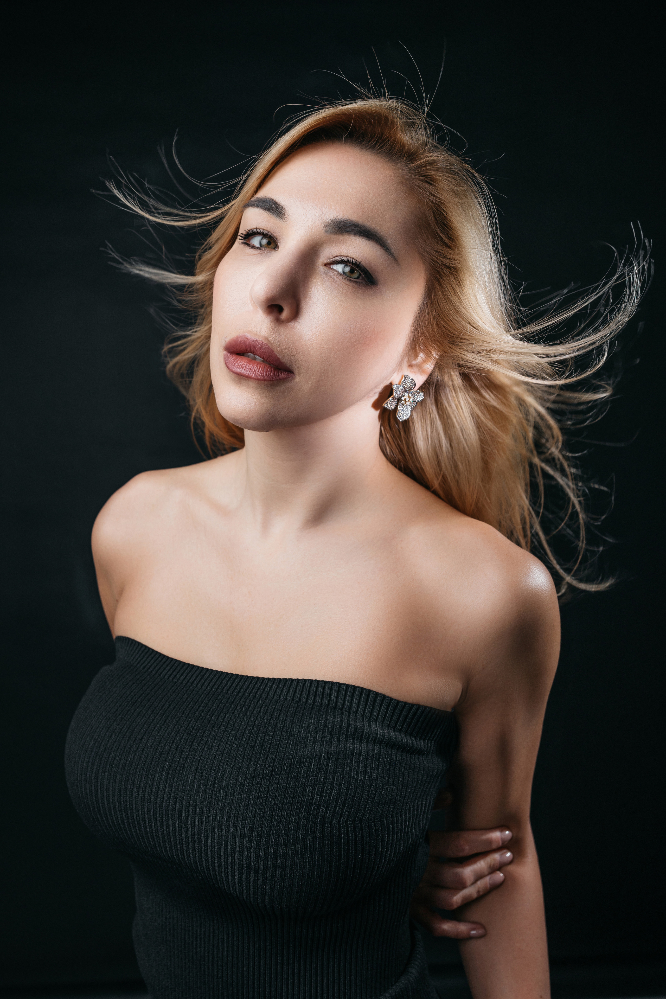 Контент для Roberto bravo и Danaya. Фотограф Олег Сотник