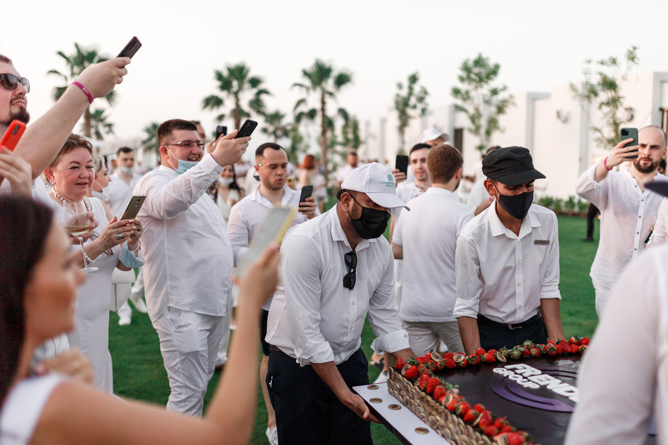 Дубай. Белая вечеринка. Фотограф Олег Сотник