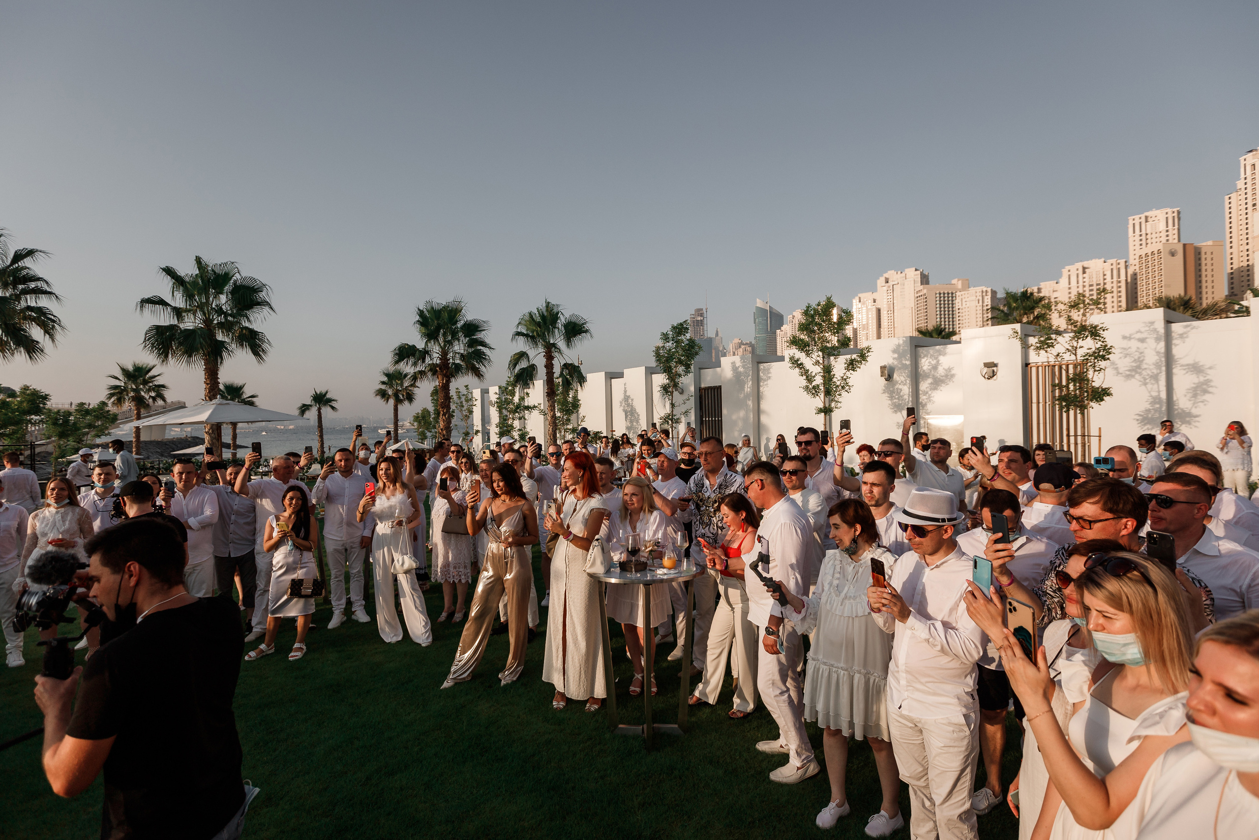 Дубай. Белая вечеринка. Фотограф Олег Сотник