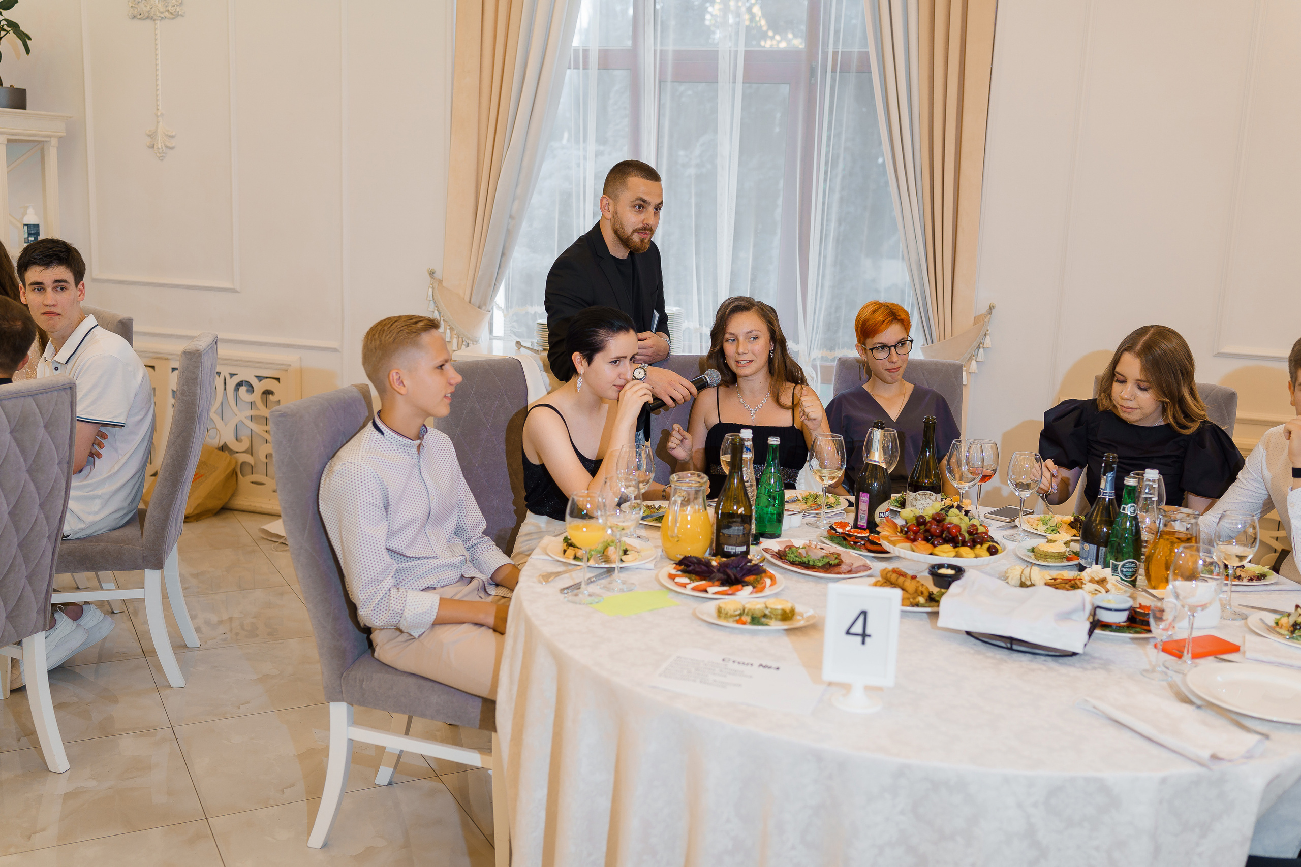 Выпускной в Усадьбе Голицына. Фотограф Олег Сотник