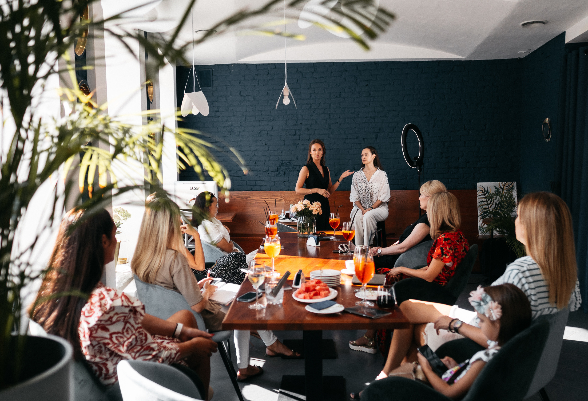 Мастер класс по визажу. Фотограф Олег Сотник