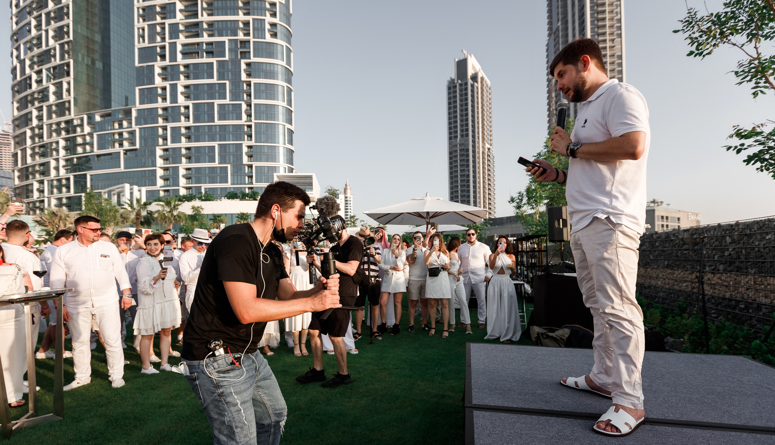 Дубай. Белая вечеринка. Фотограф Олег Сотник