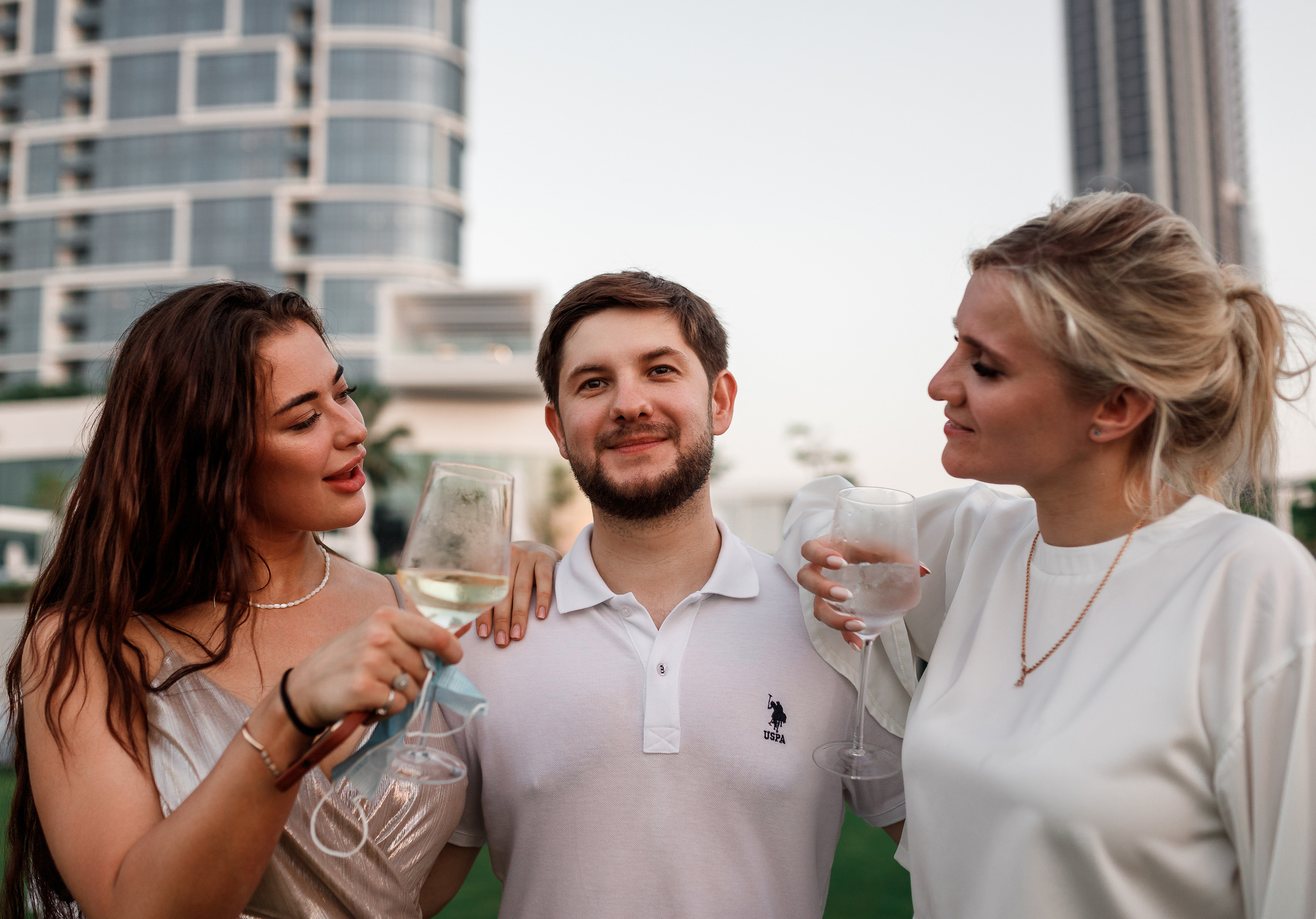 Дубай. Белая вечеринка. Фотограф Олег Сотник