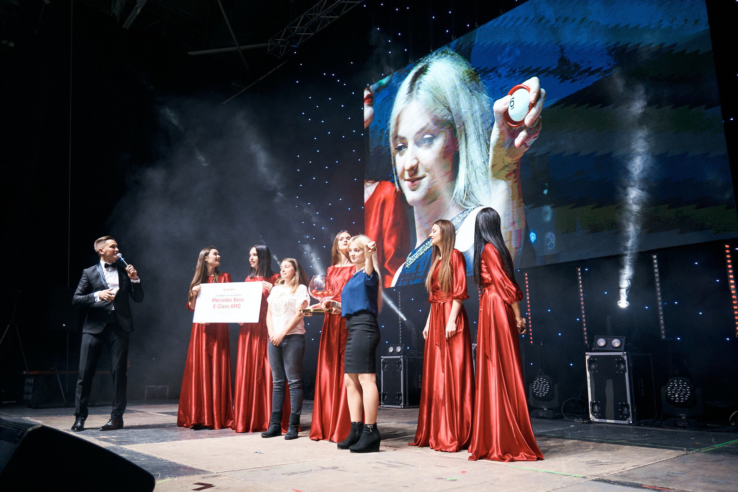 Фонбет 25 лет. Фотограф Олег Сотник