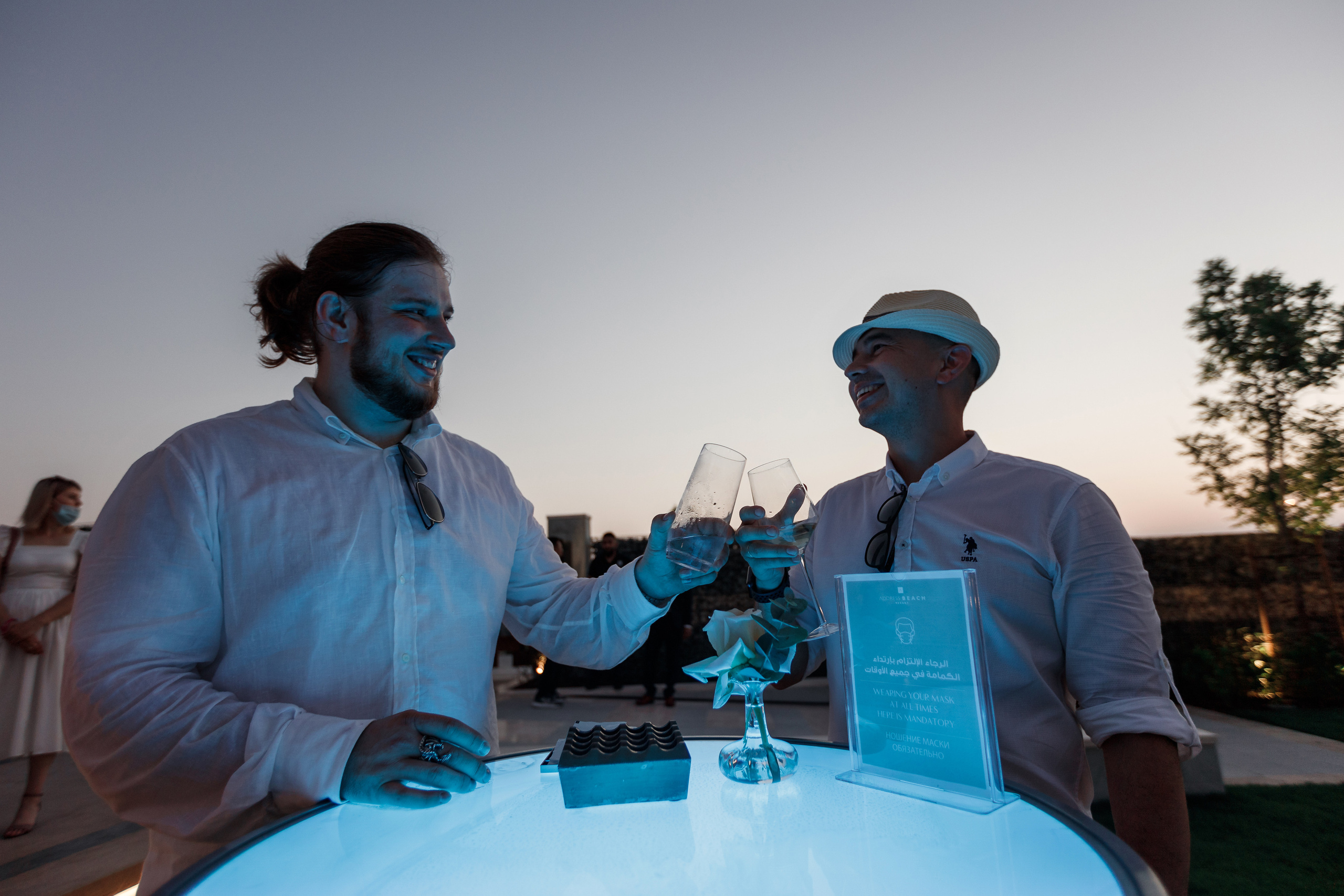 Дубай. Белая вечеринка. Фотограф Олег Сотник