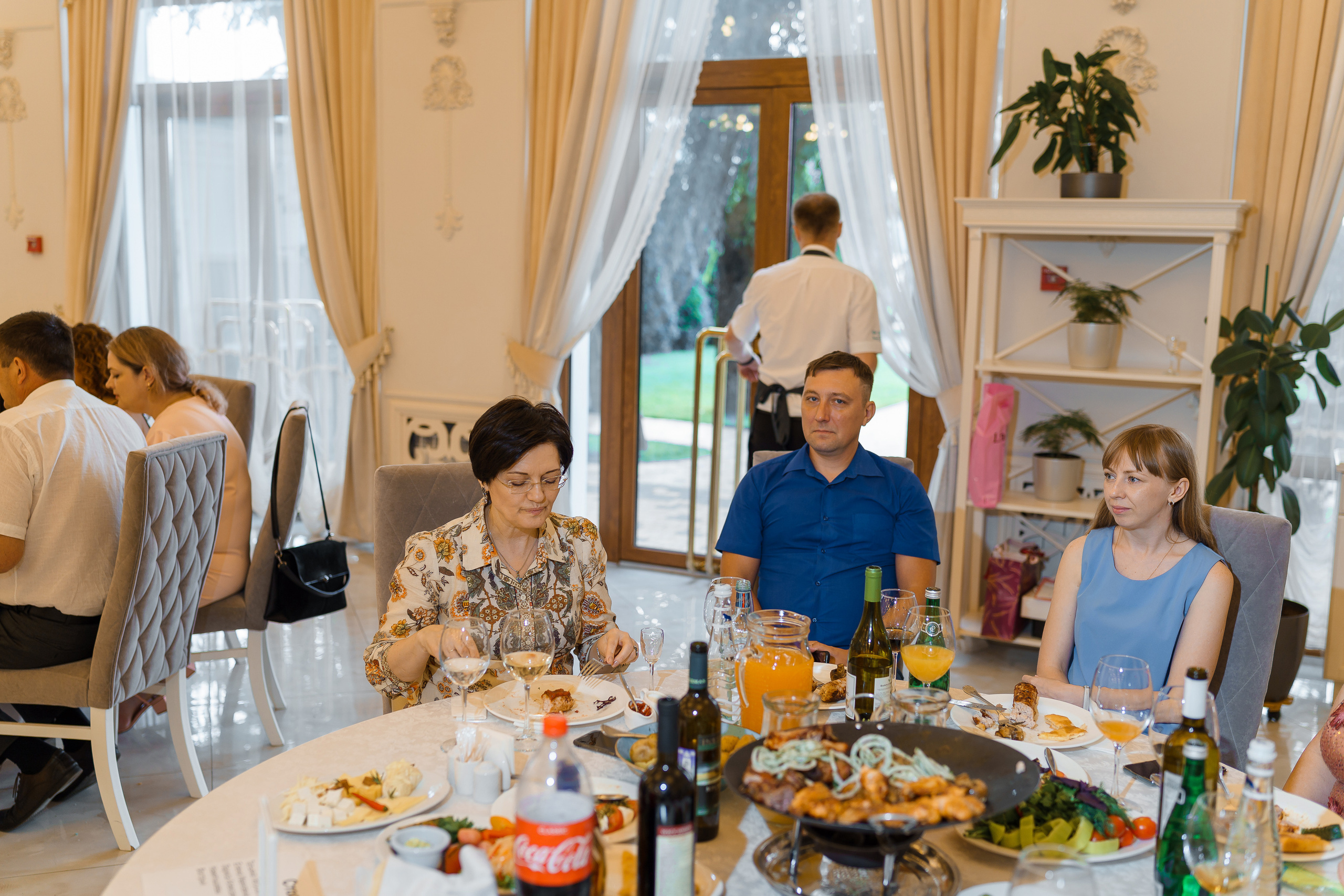 Выпускной в Усадьбе Голицына. Фотограф Олег Сотник