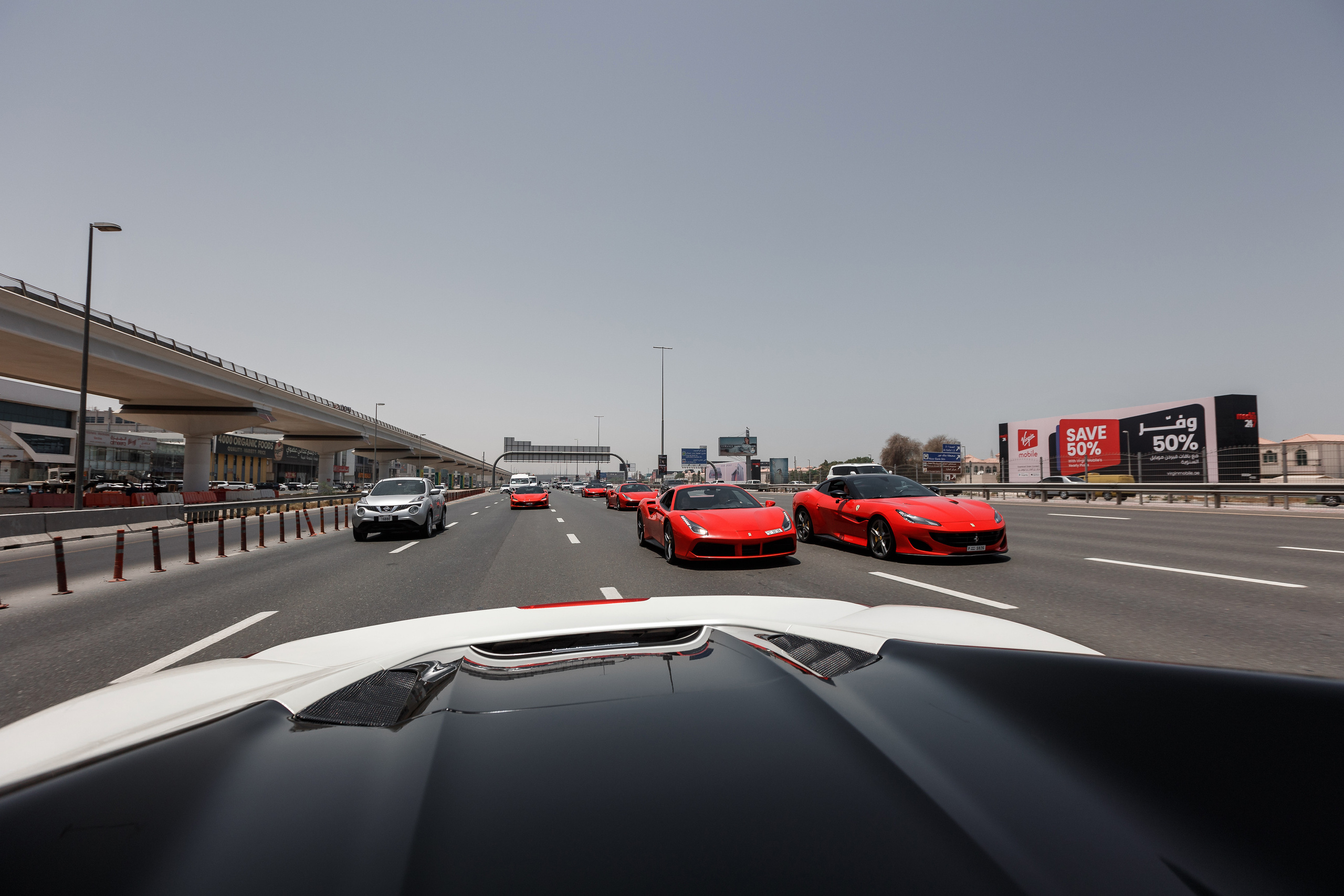 Дубай. Гонки на Ferrari. Фотограф Олег Сотник