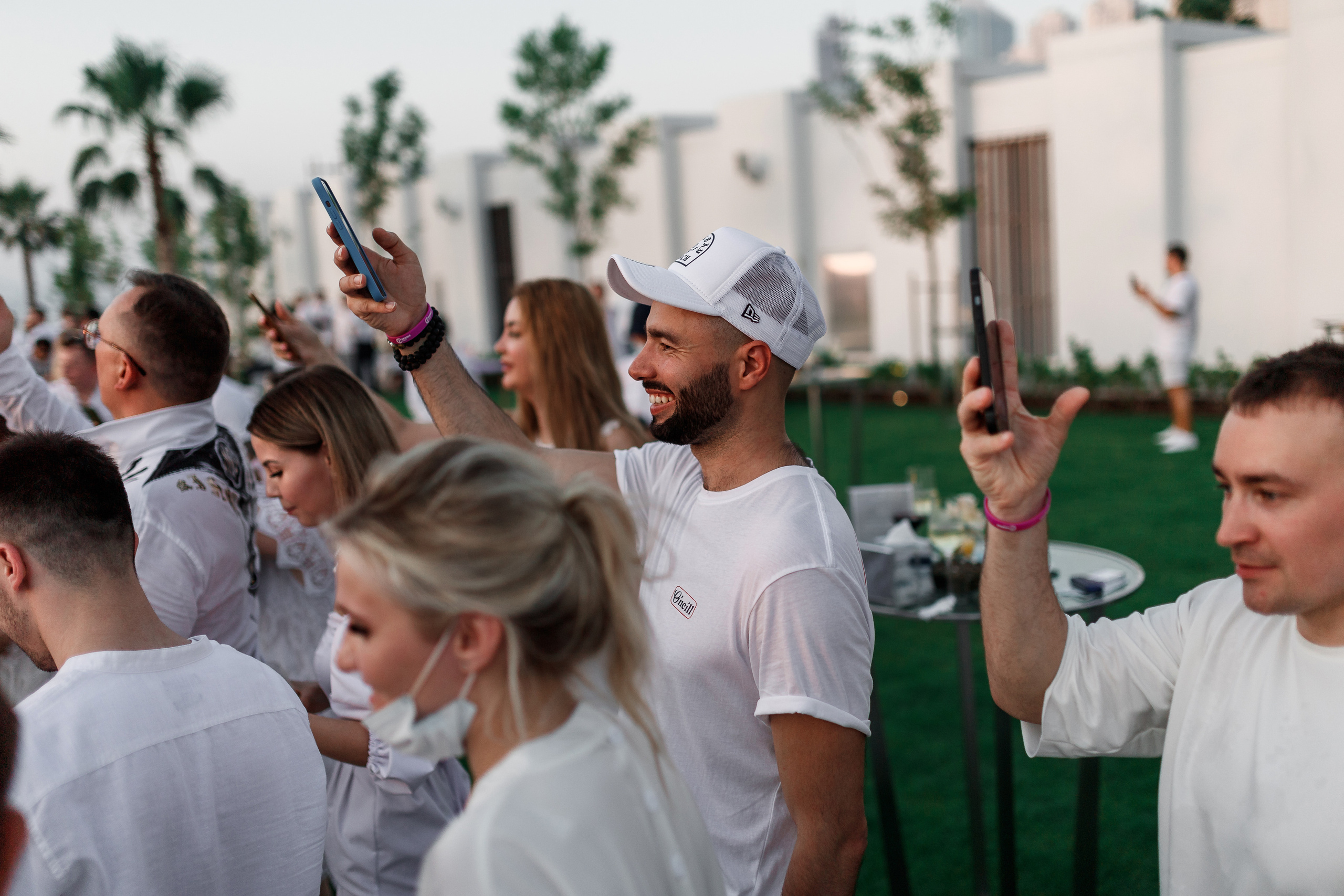 Дубай. Белая вечеринка. Фотограф Олег Сотник
