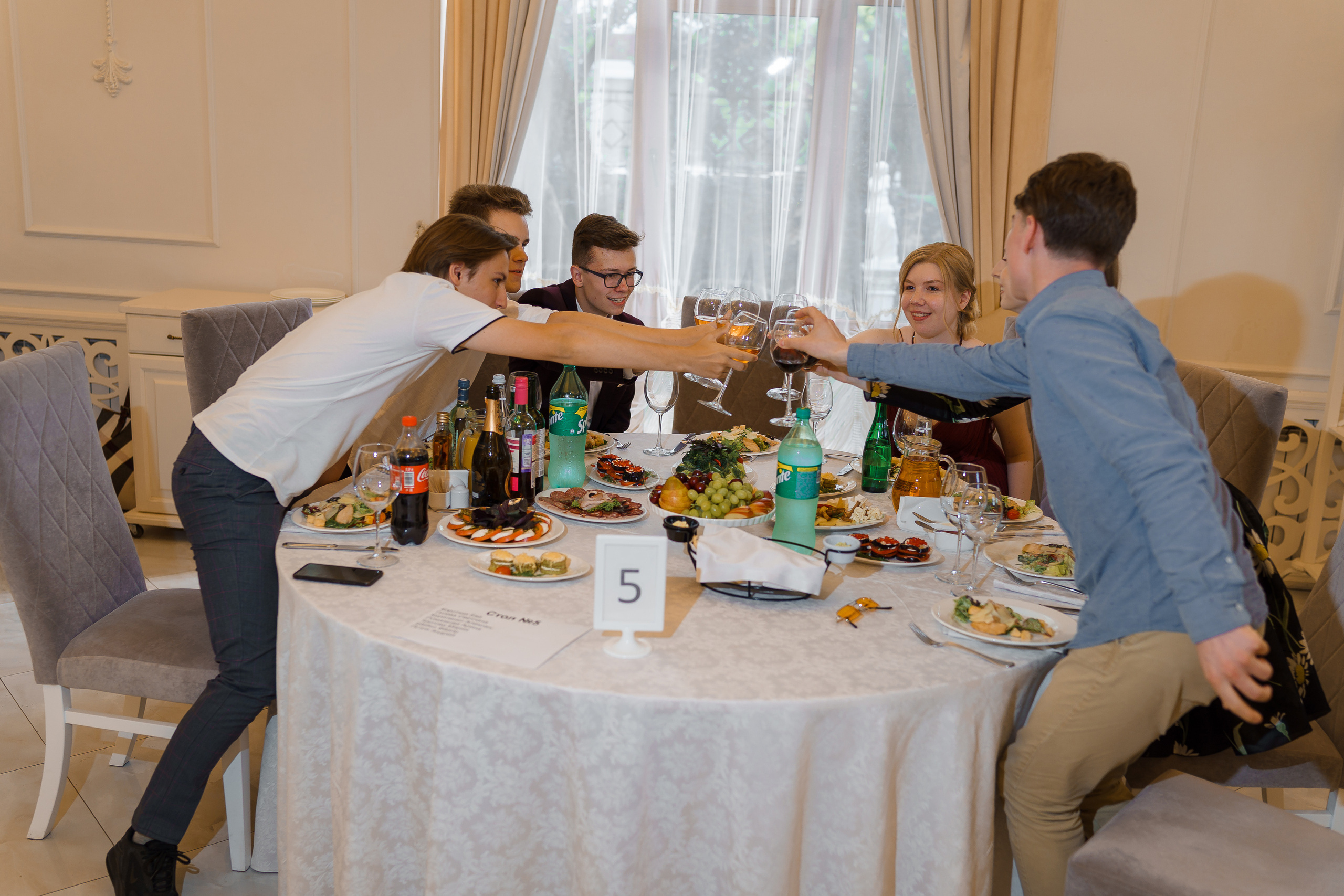 Выпускной в Усадьбе Голицына. Фотограф Олег Сотник