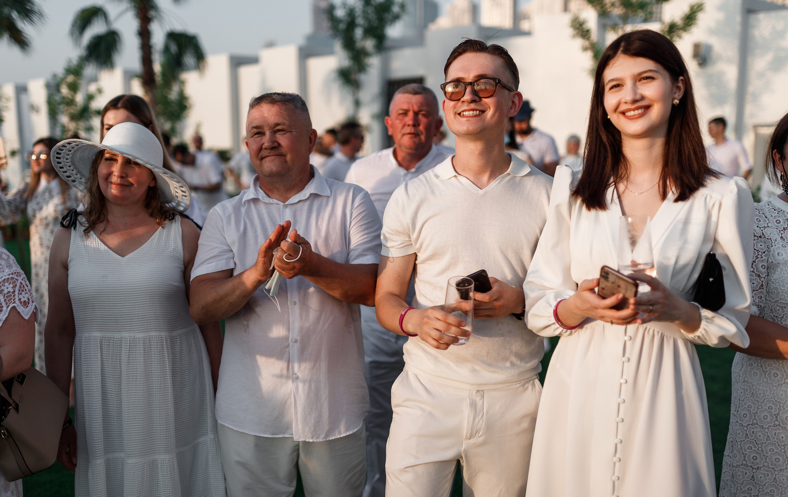 Дубай. Белая вечеринка. Фотограф Олег Сотник