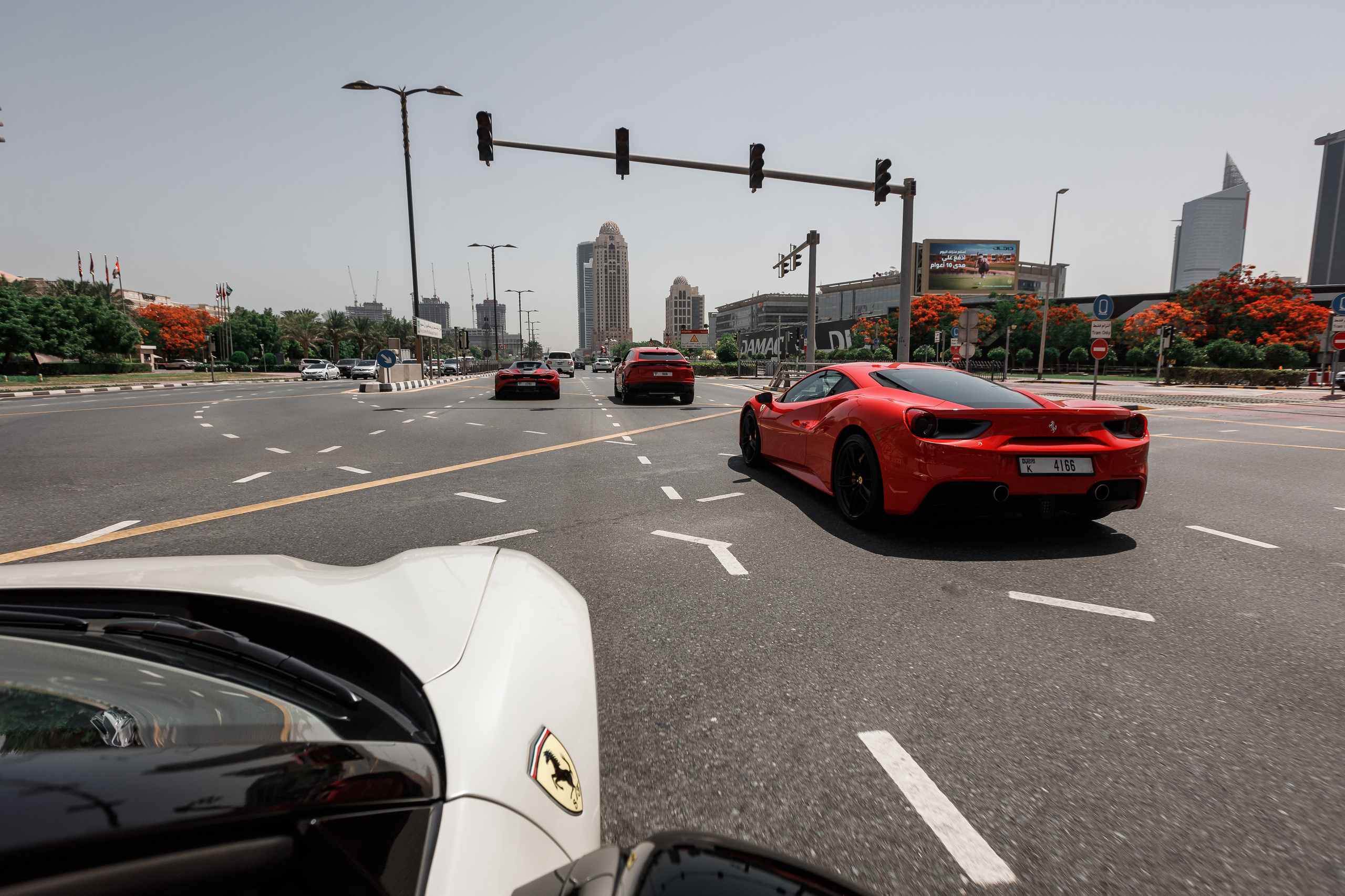 Дубай. Гонки на Ferrari. Фотограф Олег Сотник