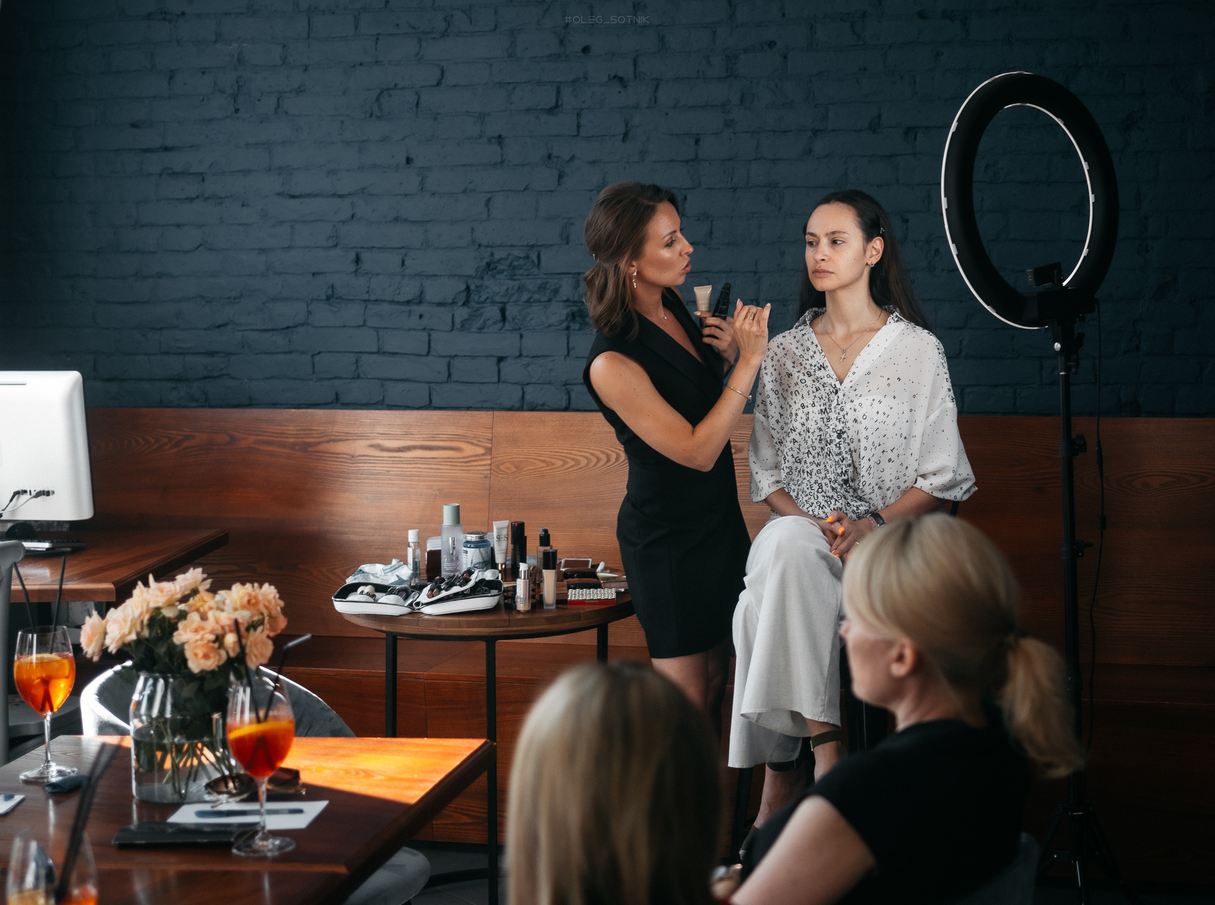 Мастер класс по визажу. Фотограф Олег Сотник