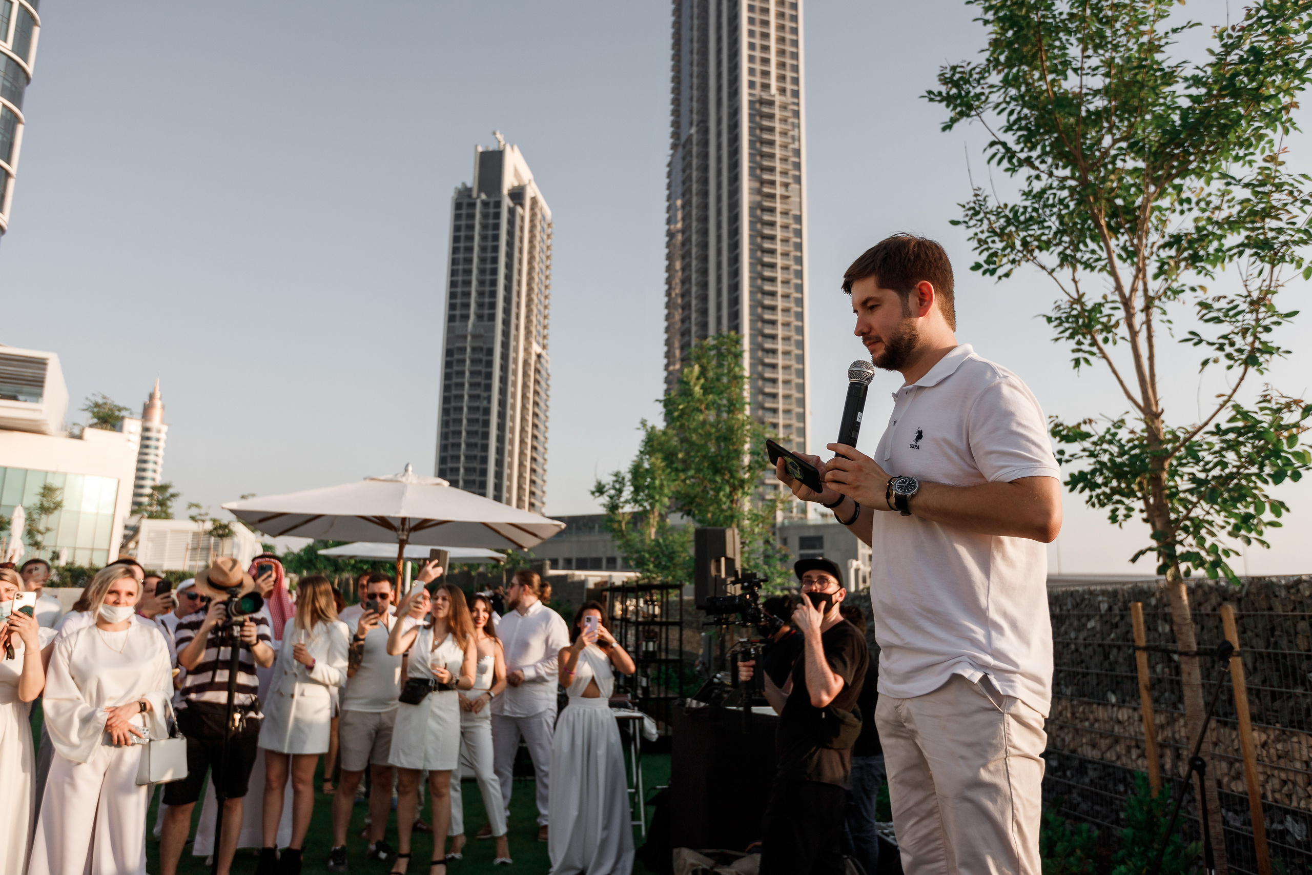 Дубай. Белая вечеринка. Фотограф Олег Сотник