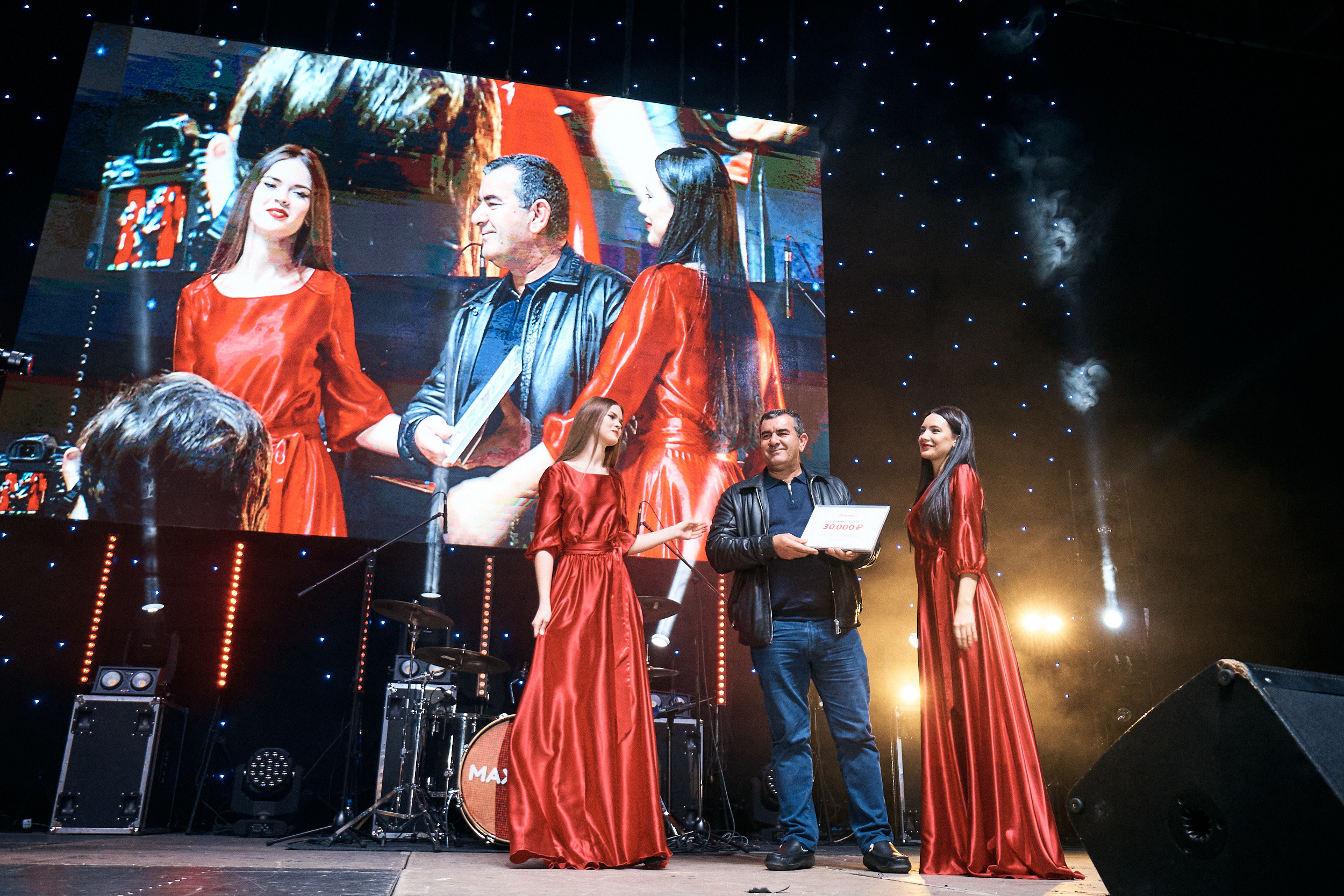 Фонбет 25 лет. Фотограф Олег Сотник