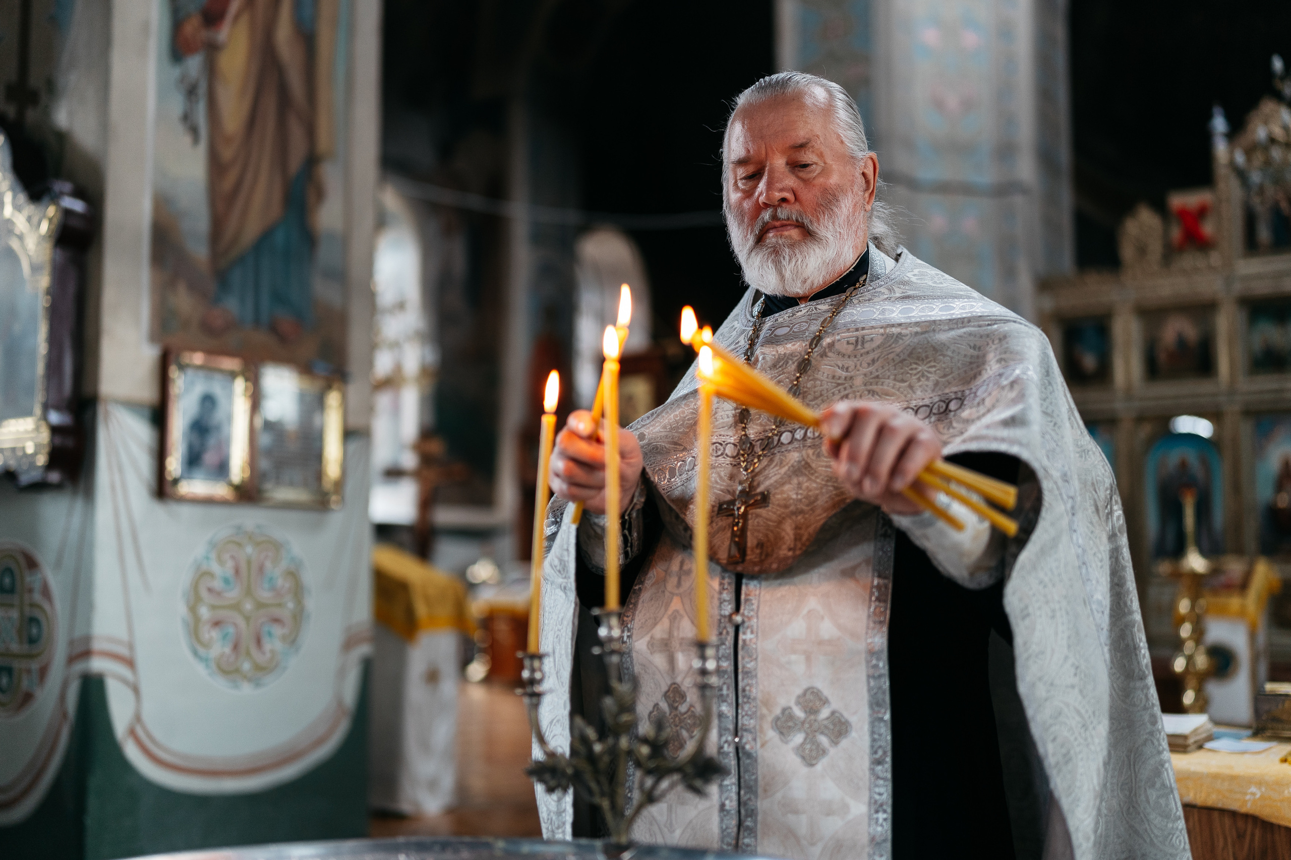 Контент для священника. Фотограф Олег Сотник