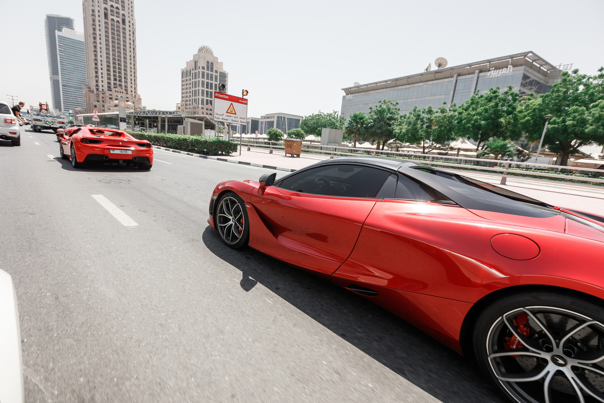 Дубай. Гонки на Ferrari. Фотограф Олег Сотник