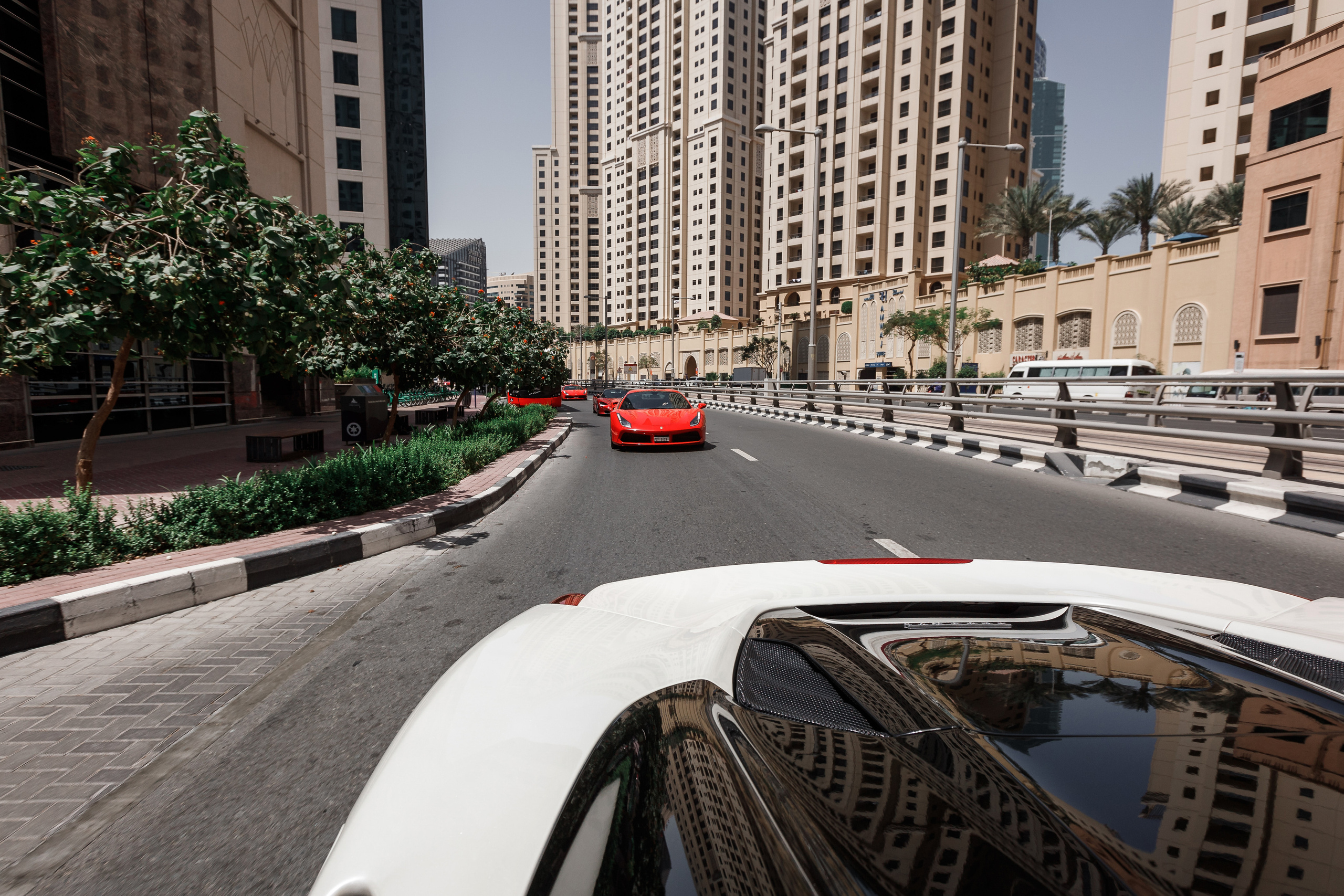 Дубай. Гонки на Ferrari. Фотограф Олег Сотник