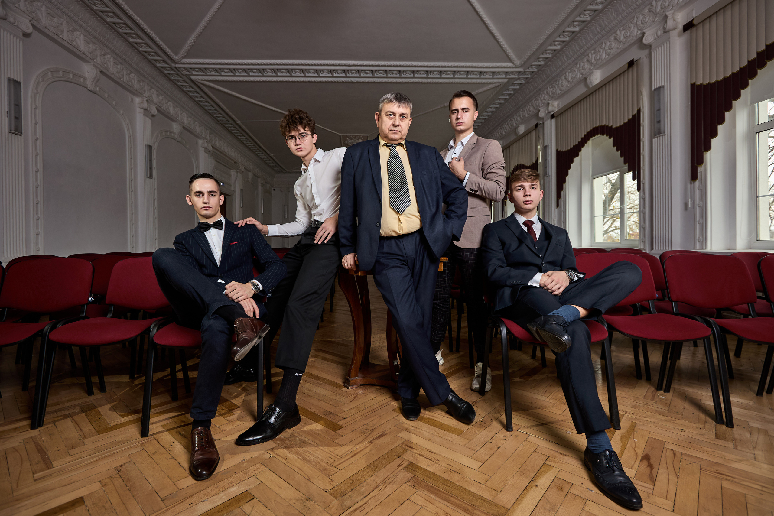 Индивидуальные школьные портреты. Фотограф Олег Сотник