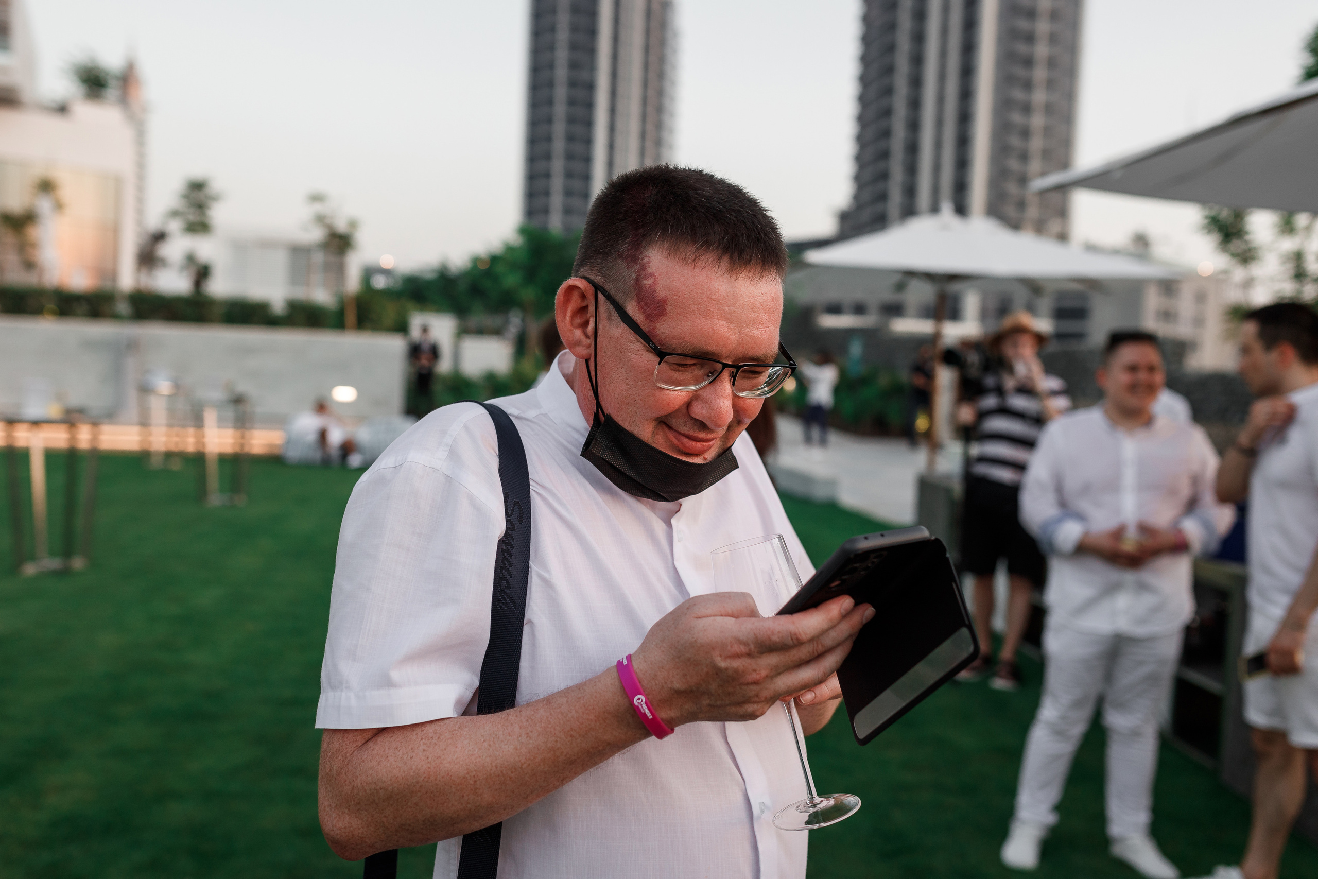 Дубай. Белая вечеринка. Фотограф Олег Сотник