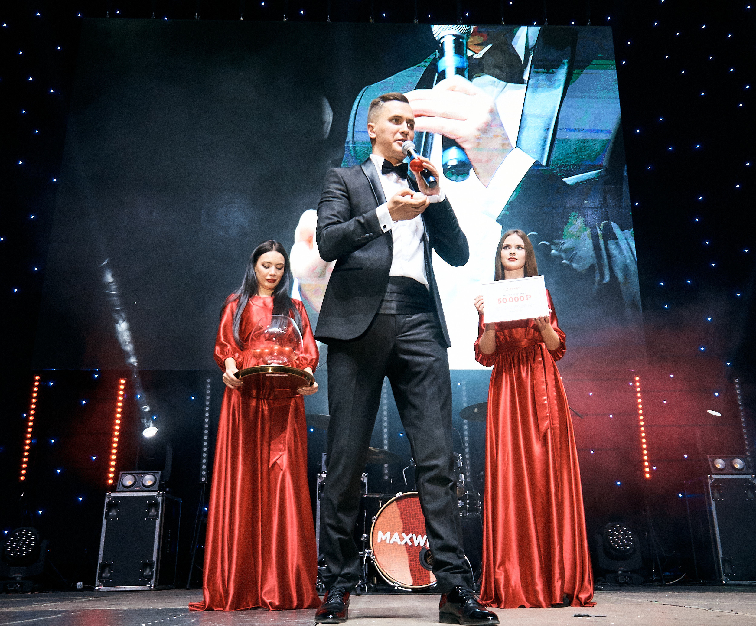 Фонбет 25 лет. Фотограф Олег Сотник