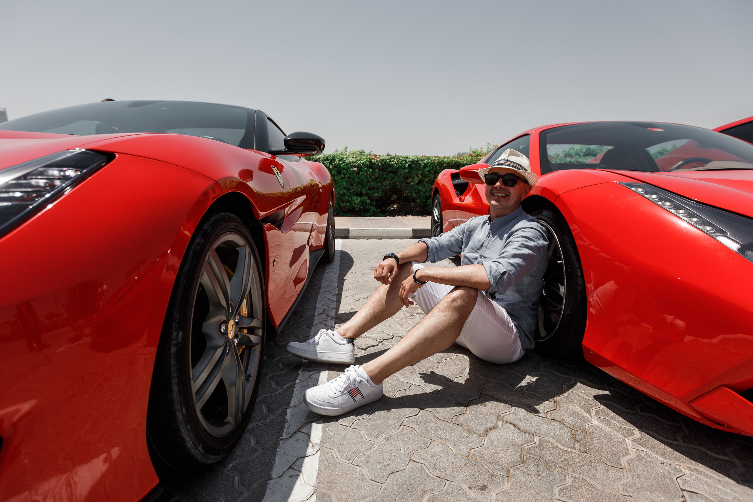 Дубай. Гонки на Ferrari. Фотограф Олег Сотник