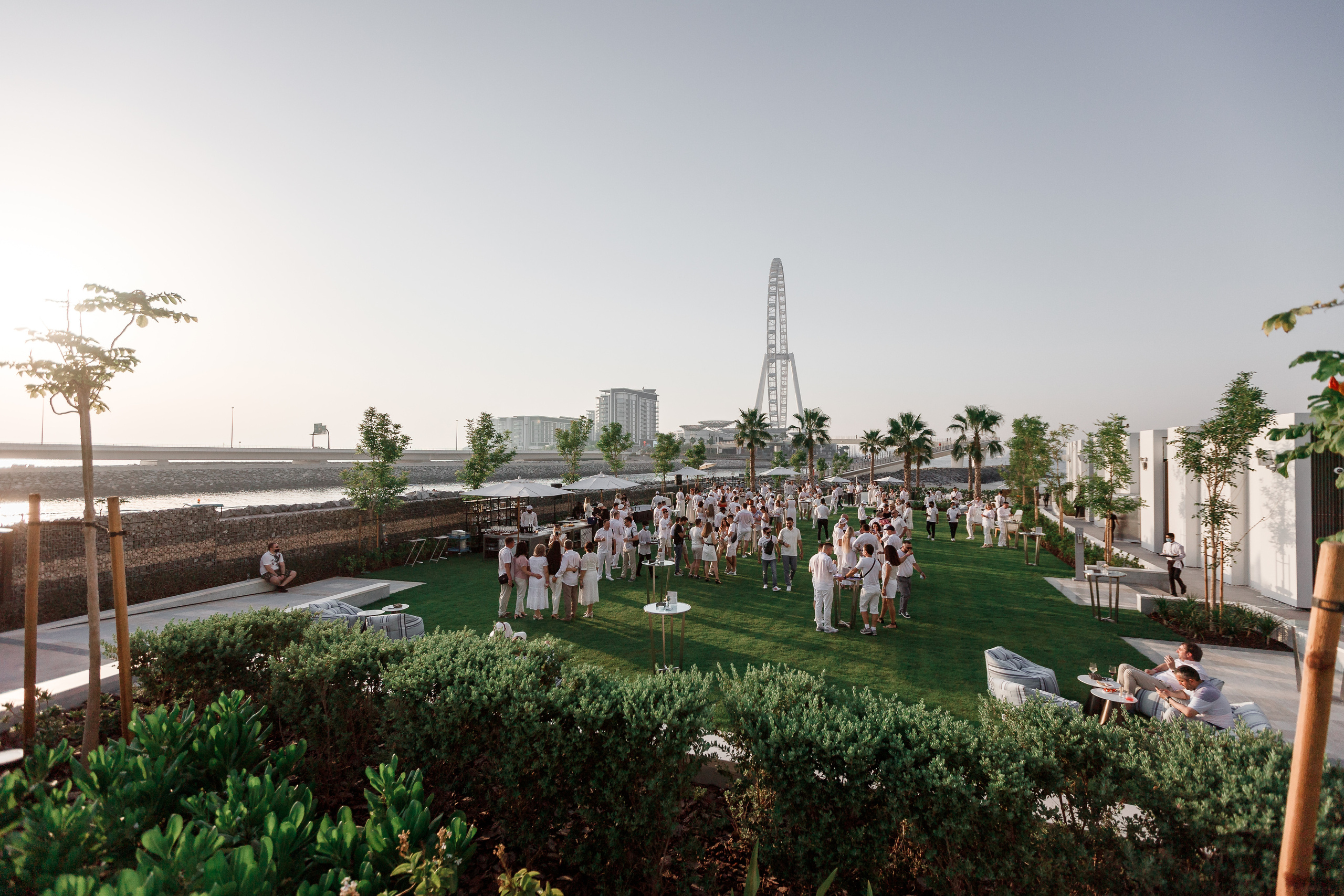 Дубай. Белая вечеринка. Фотограф Олег Сотник