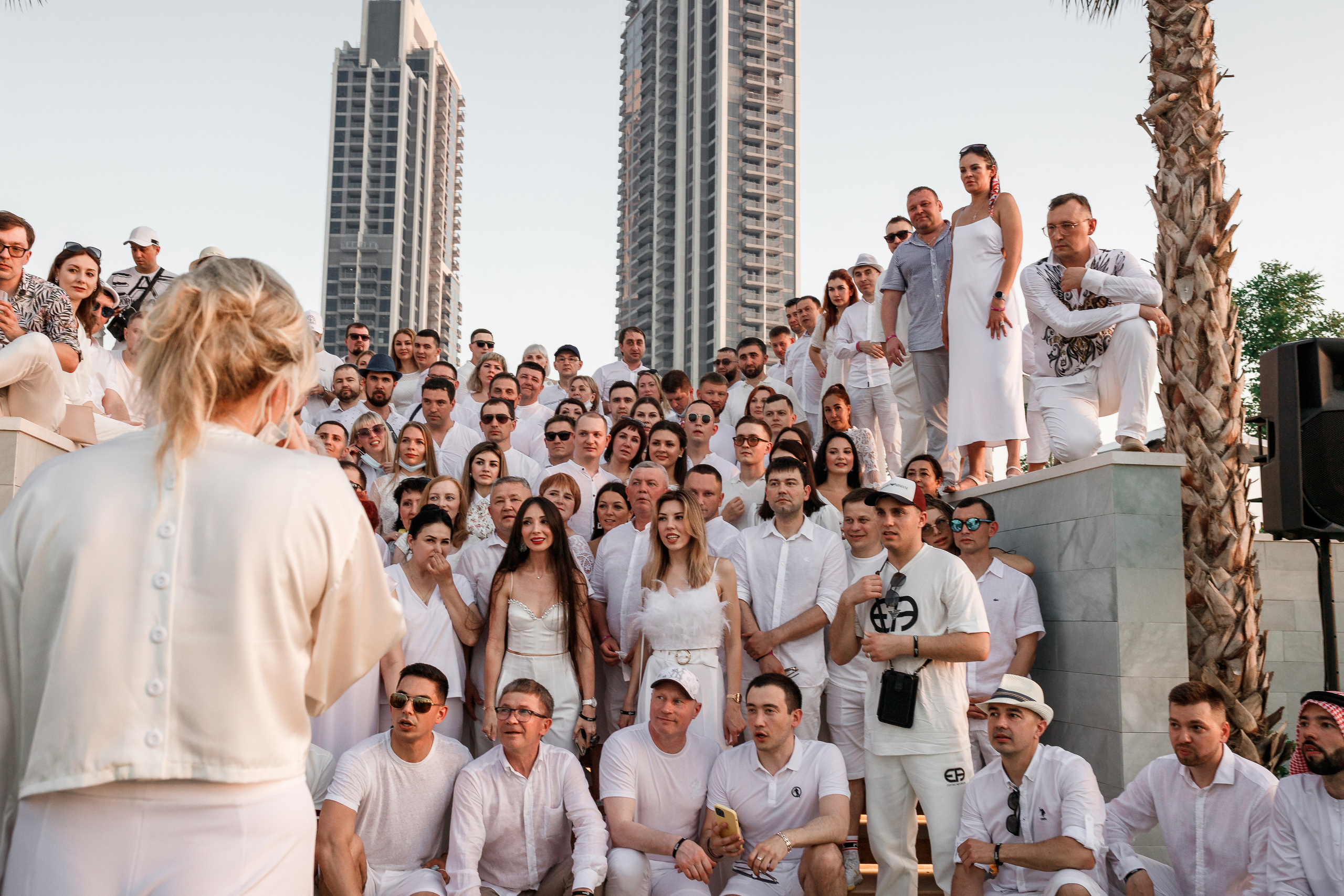 Дубай. Белая вечеринка. Фотограф Олег Сотник