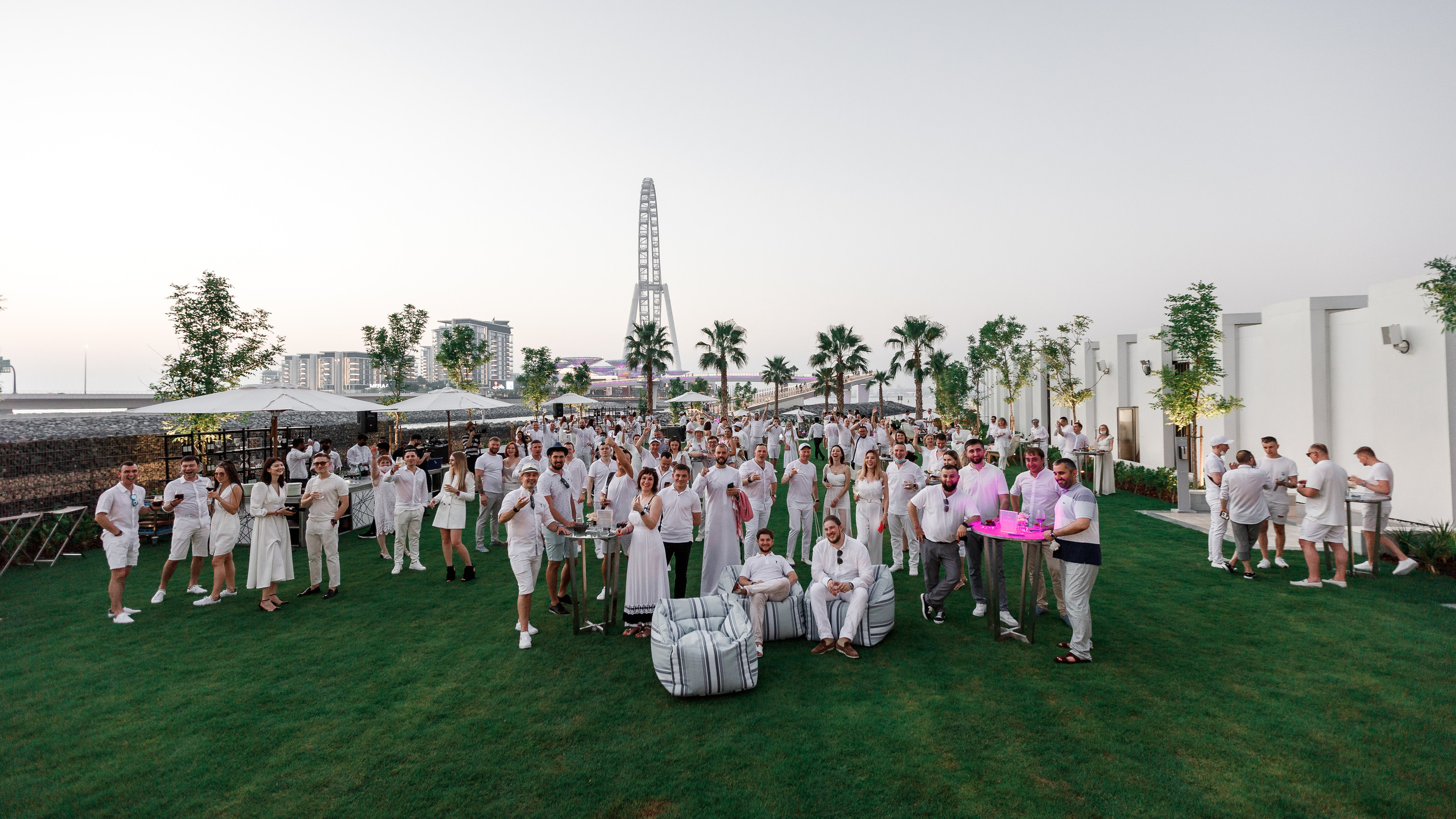 Дубай. Белая вечеринка. Фотограф Олег Сотник