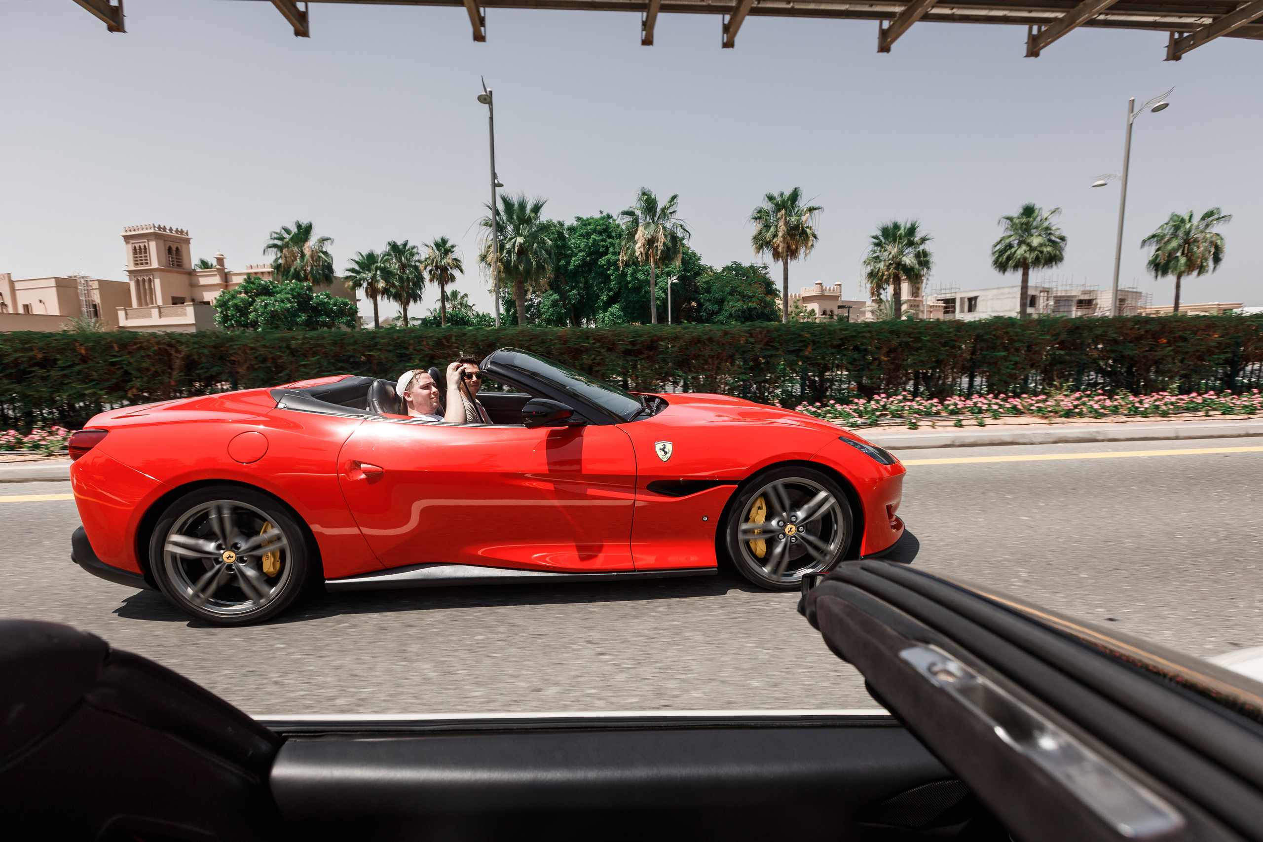 Дубай. Гонки на Ferrari. Фотограф Олег Сотник