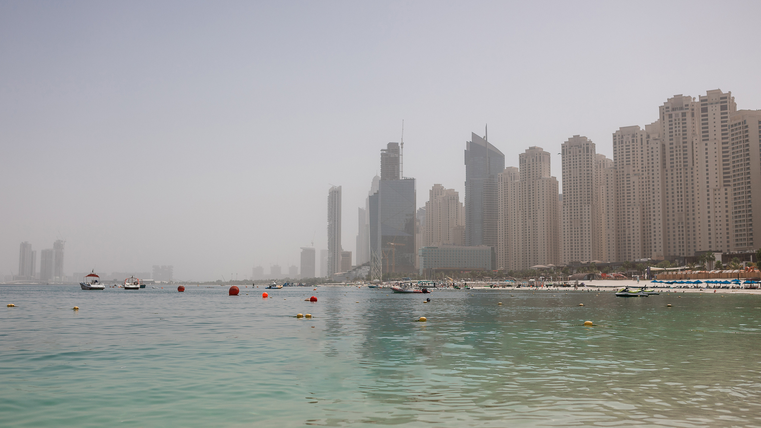 Дубай. Белая вечеринка. Фотограф Олег Сотник