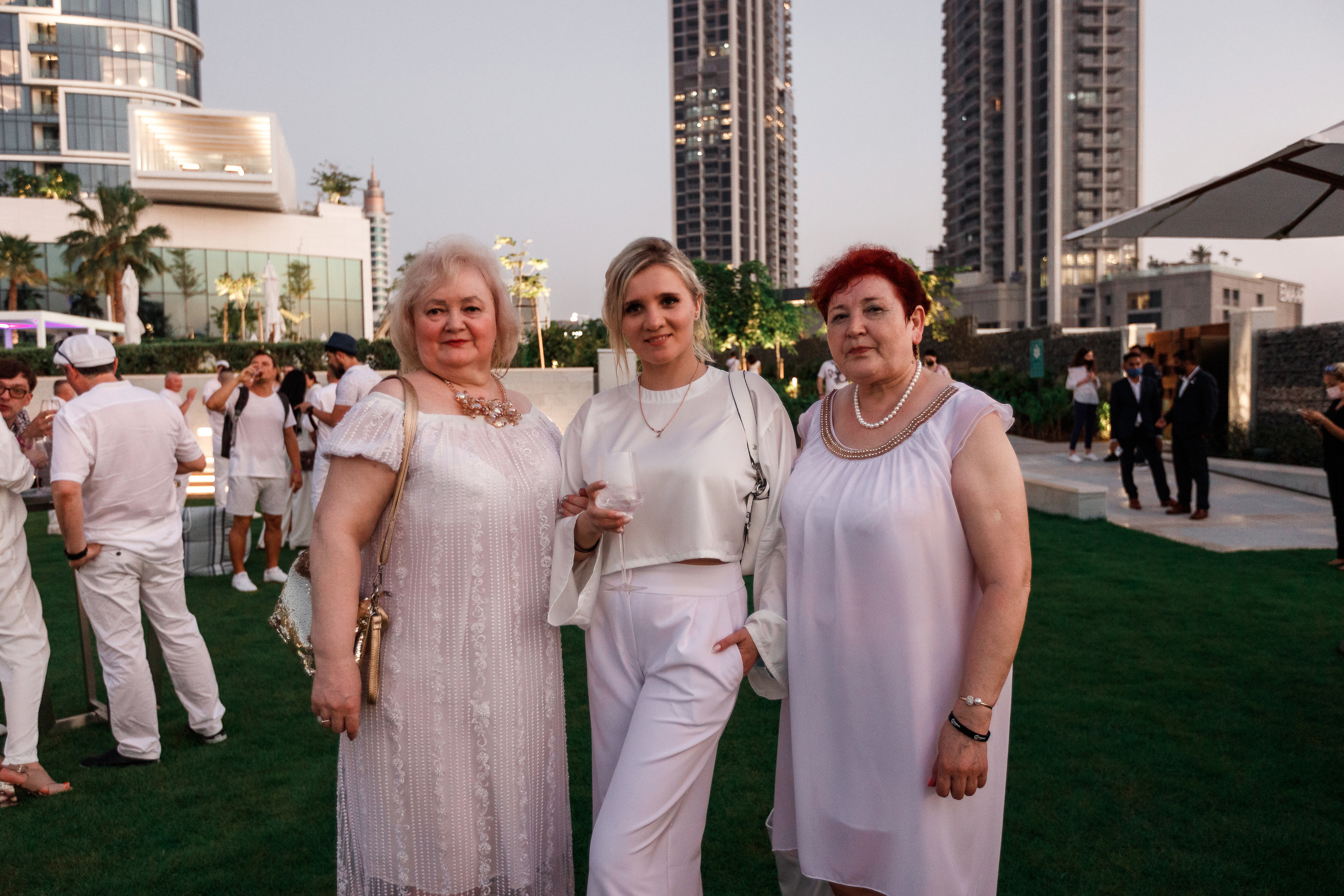 Дубай. Белая вечеринка. Фотограф Олег Сотник