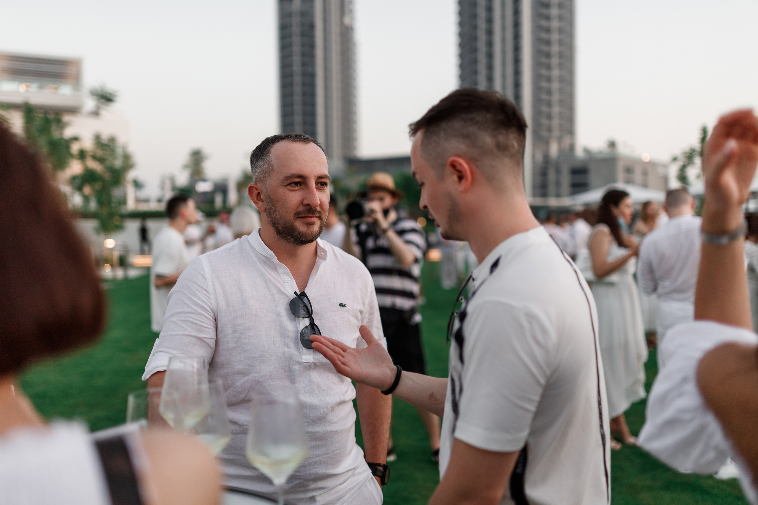 Дубай. Белая вечеринка. Фотограф Олег Сотник