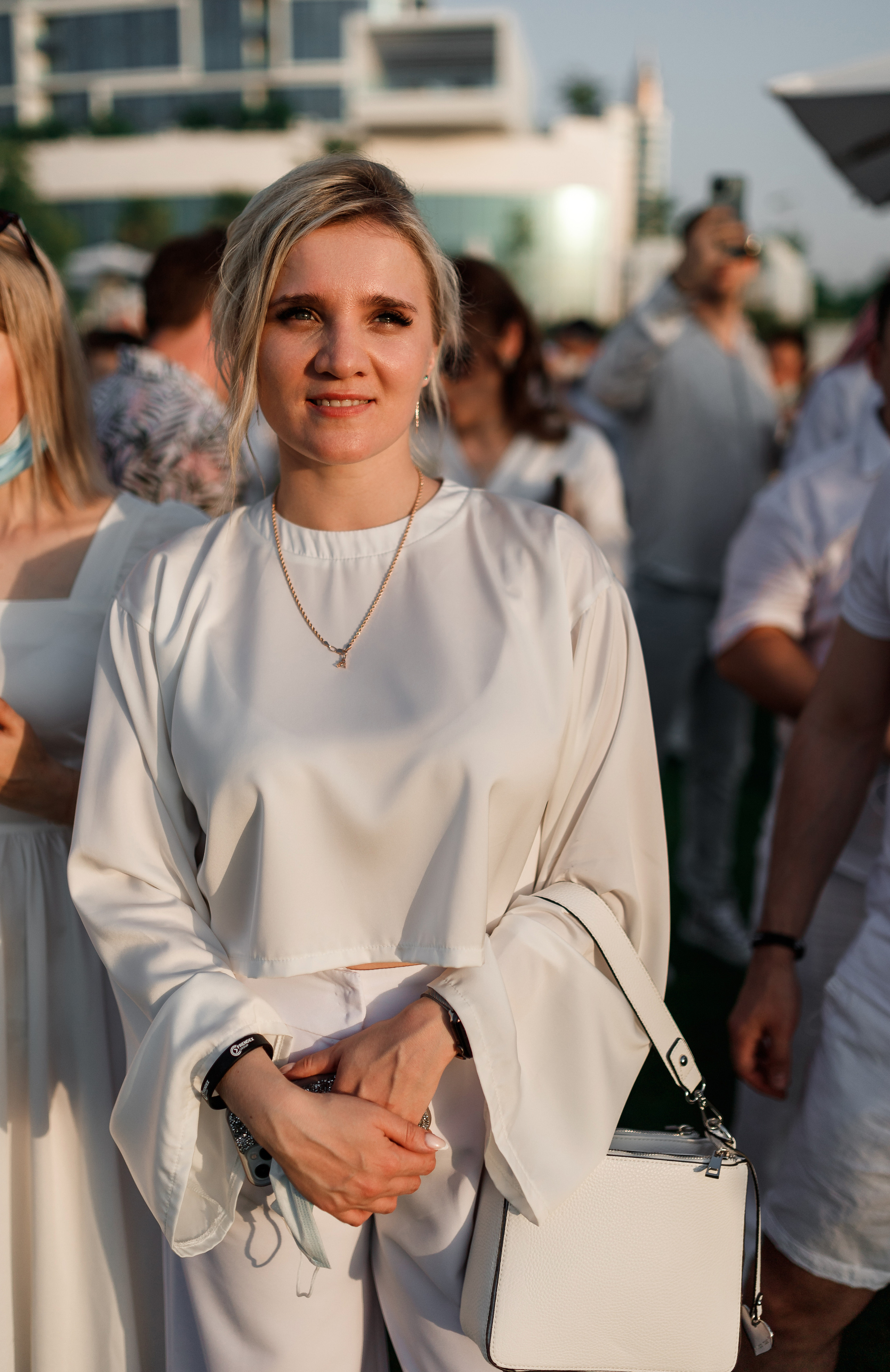 Дубай. Белая вечеринка. Фотограф Олег Сотник