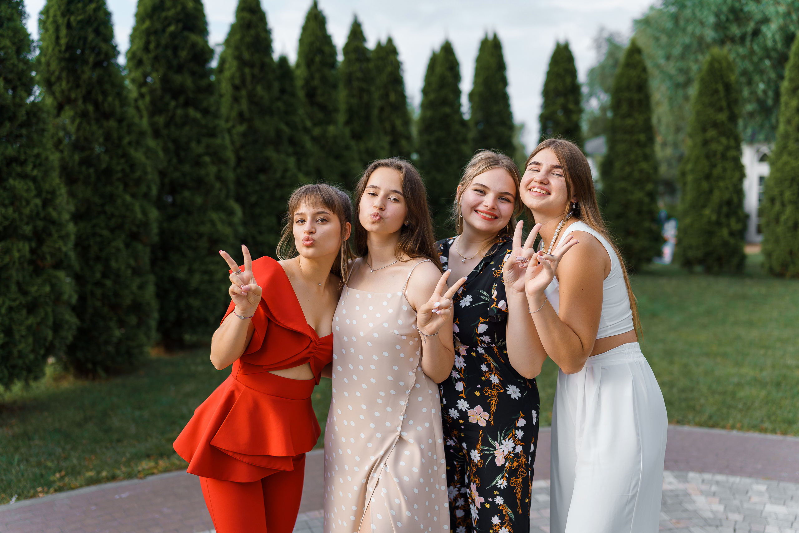 Выпускной в Усадьбе Голицына. Фотограф Олег Сотник