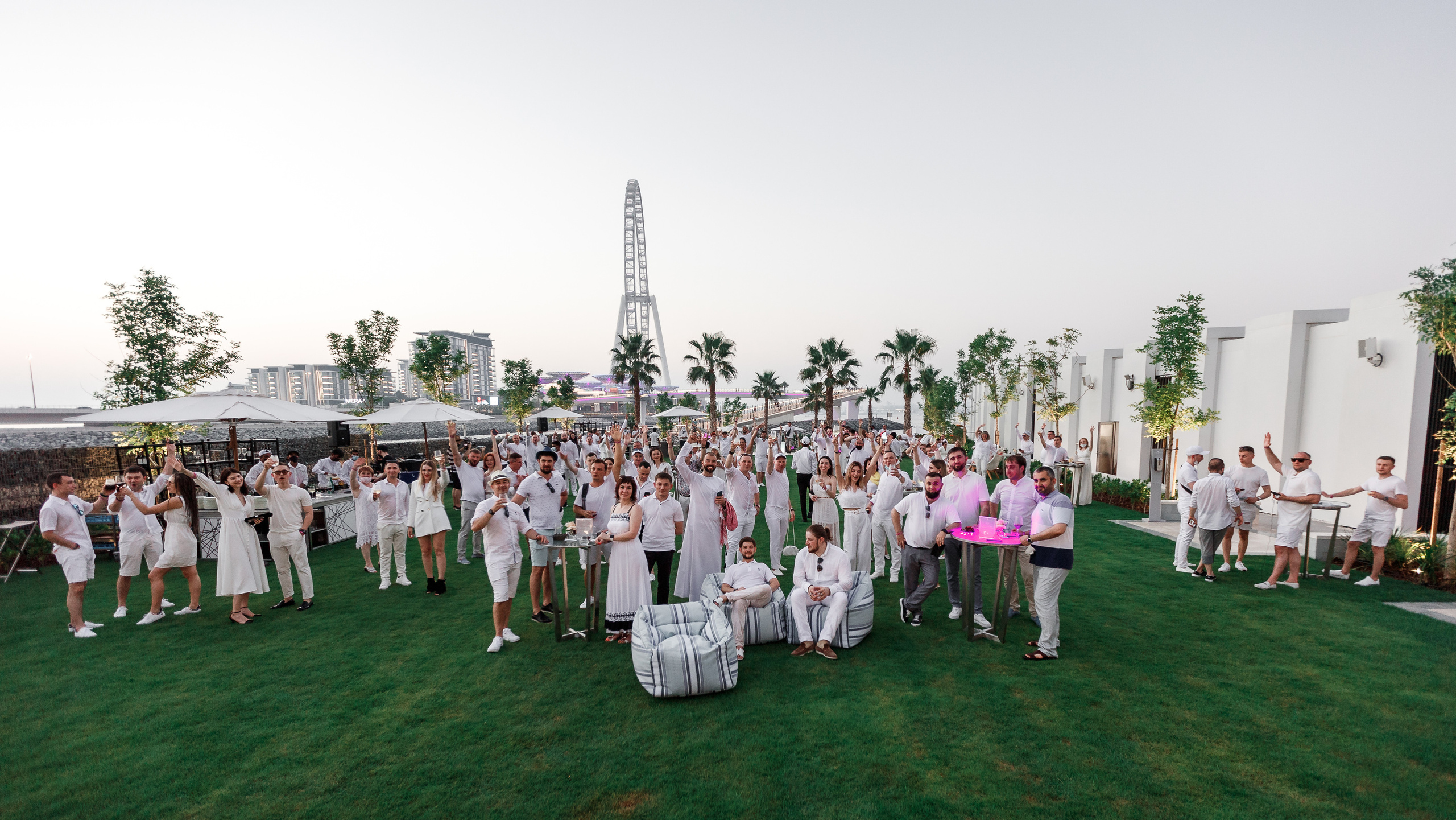 Дубай. Белая вечеринка. Фотограф Олег Сотник