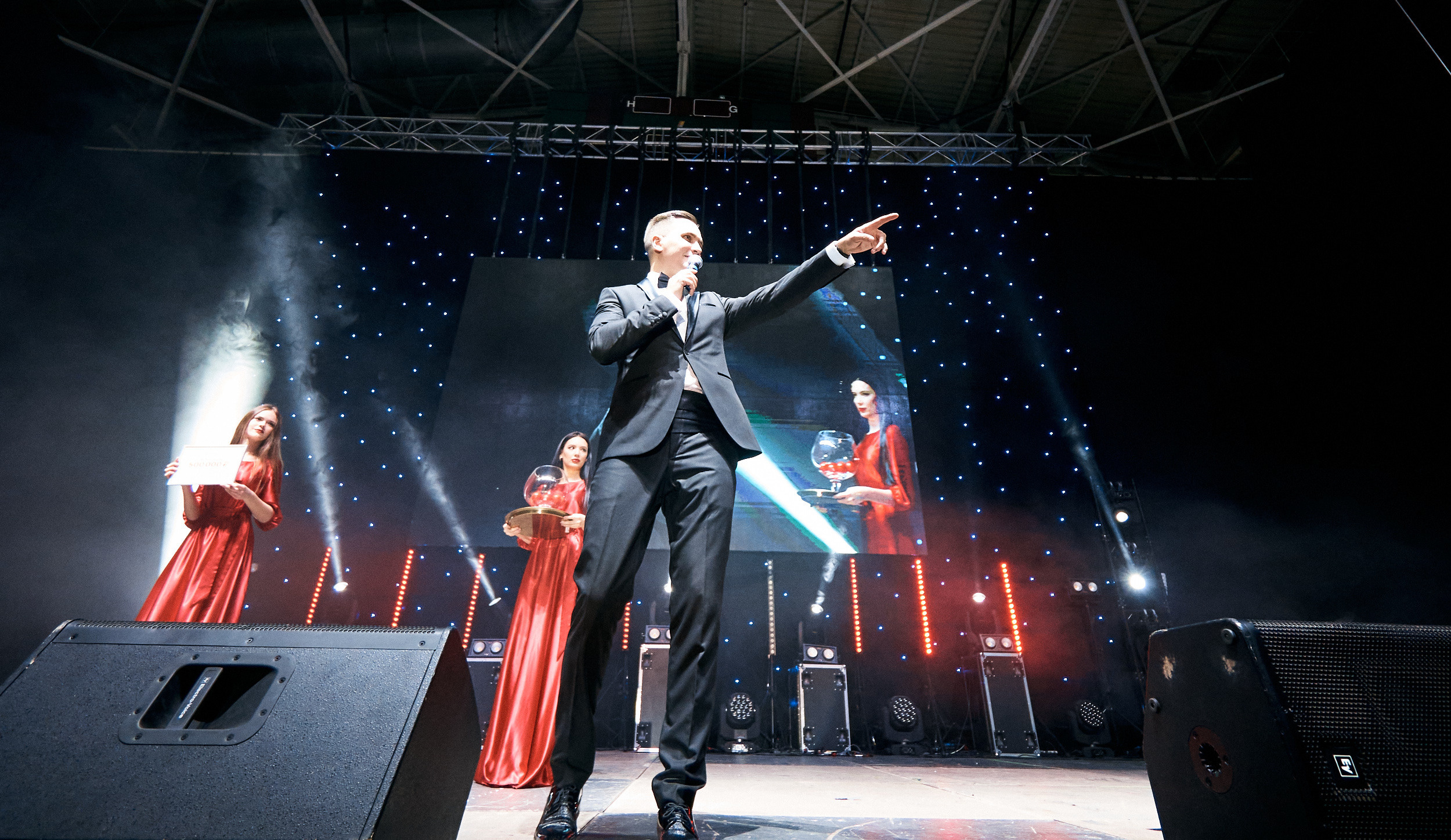 Фонбет 25 лет. Фотограф Олег Сотник