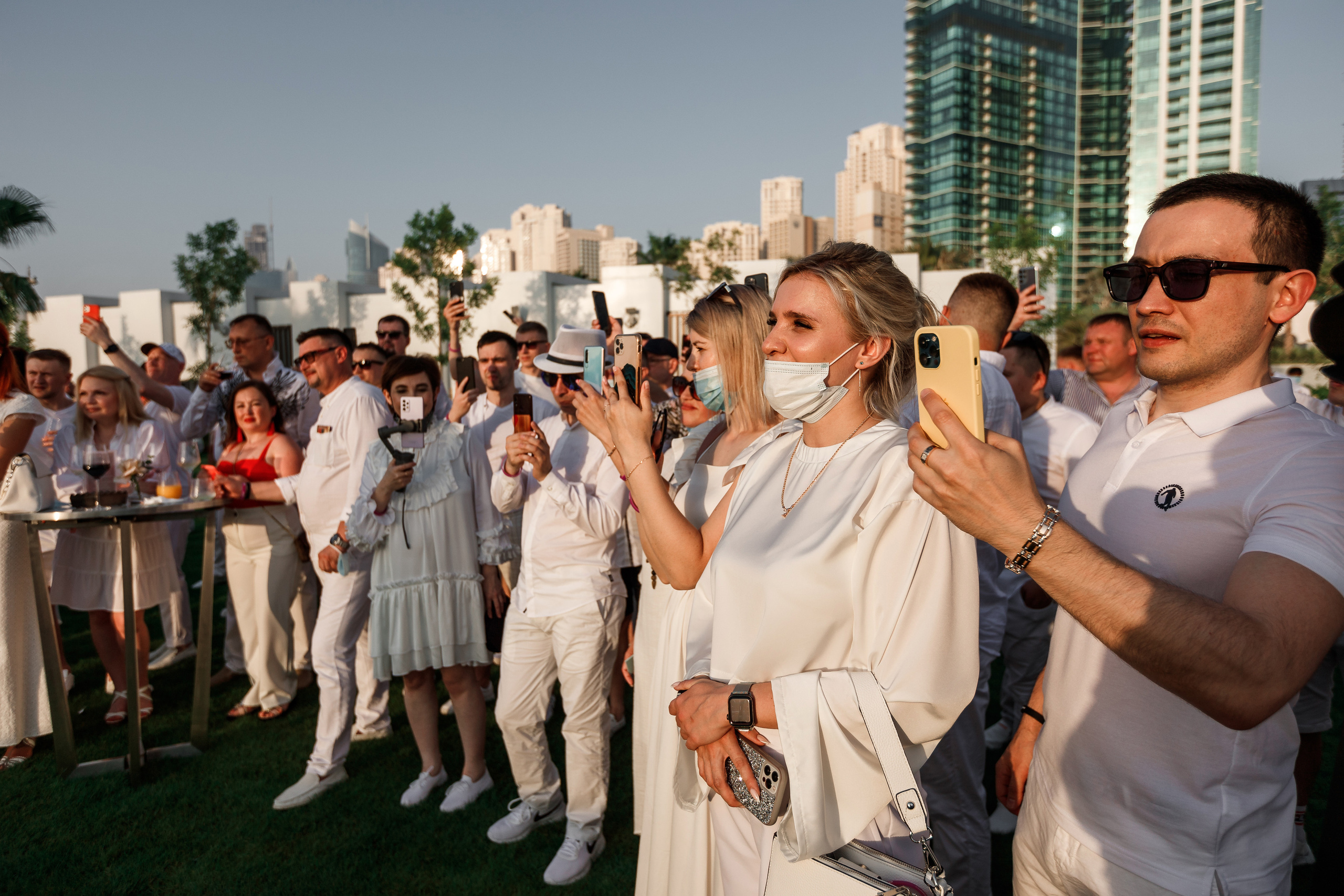 Дубай. Белая вечеринка. Фотограф Олег Сотник