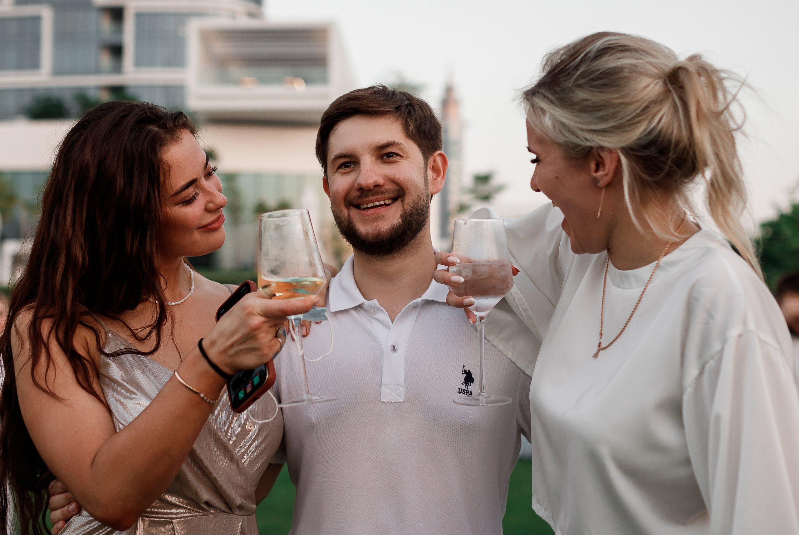 Дубай. Белая вечеринка. Фотограф Олег Сотник