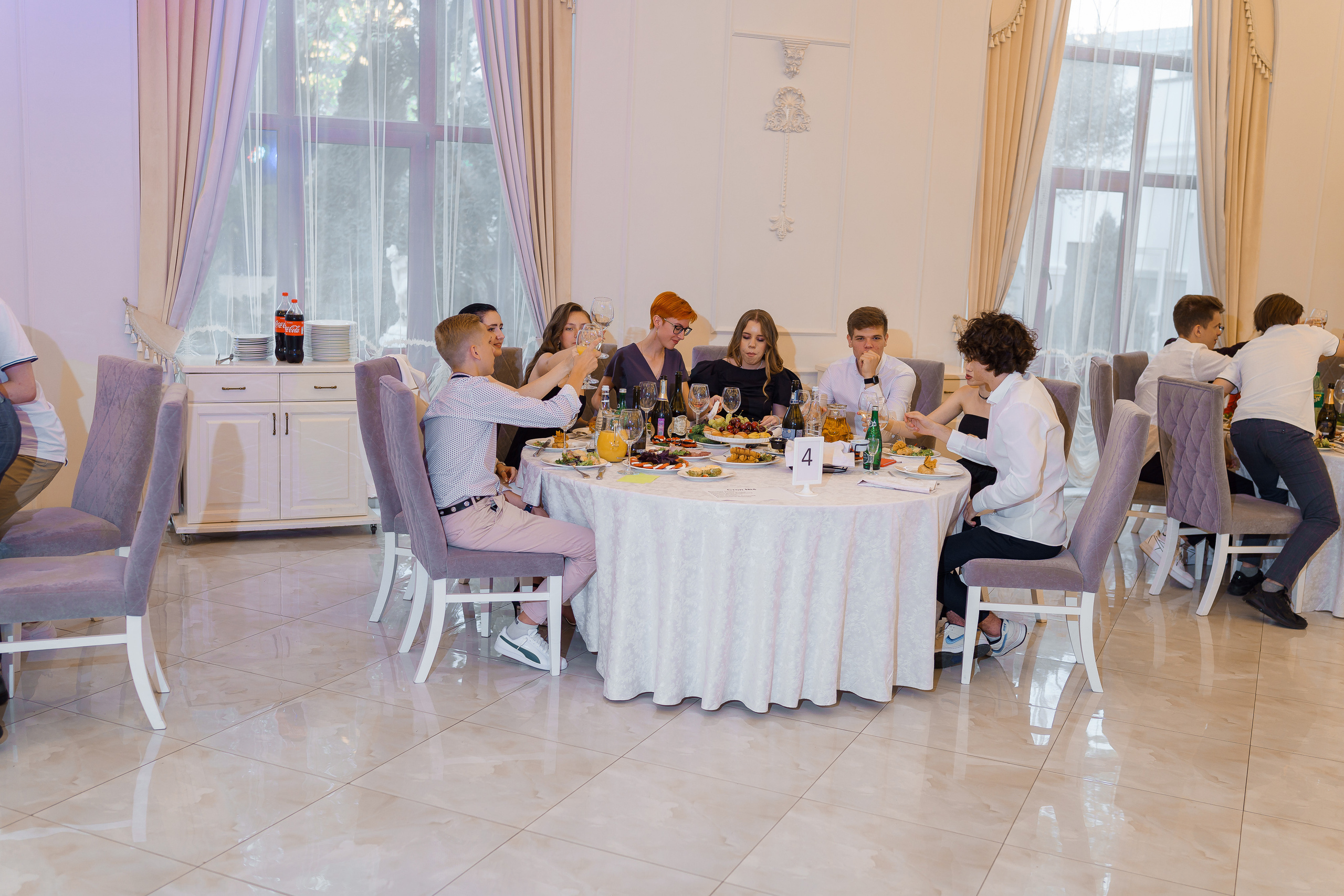 Выпускной в Усадьбе Голицына. Фотограф Олег Сотник