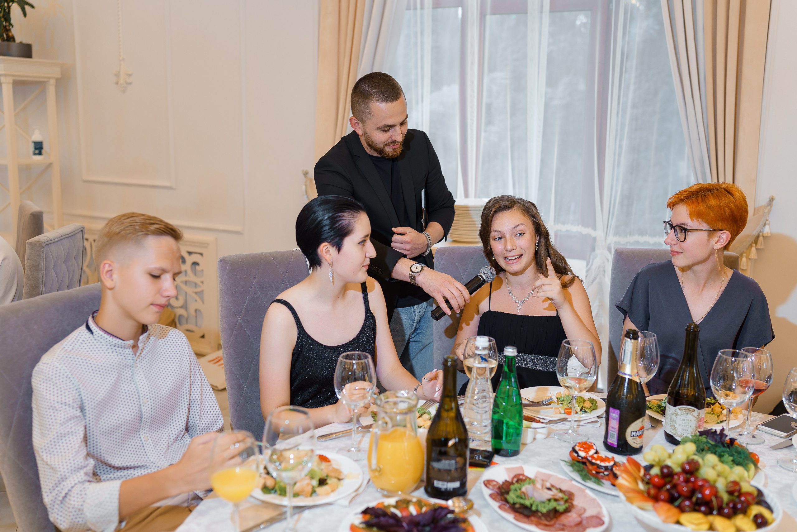 Выпускной в Усадьбе Голицына. Фотограф Олег Сотник