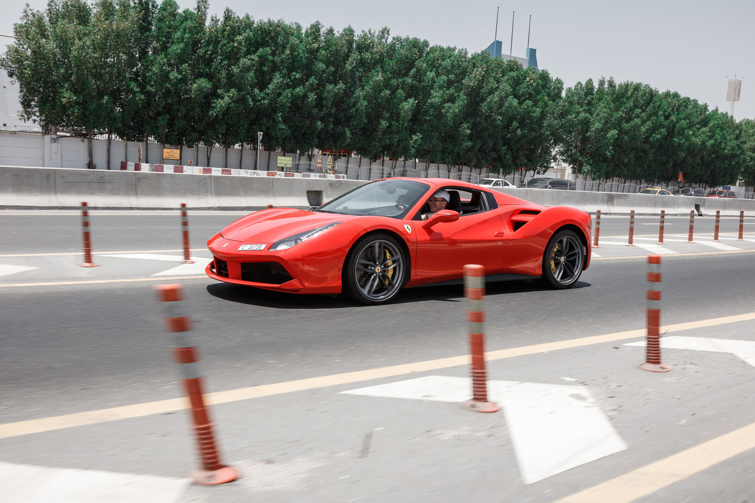 Дубай. Гонки на Ferrari. Фотограф Олег Сотник