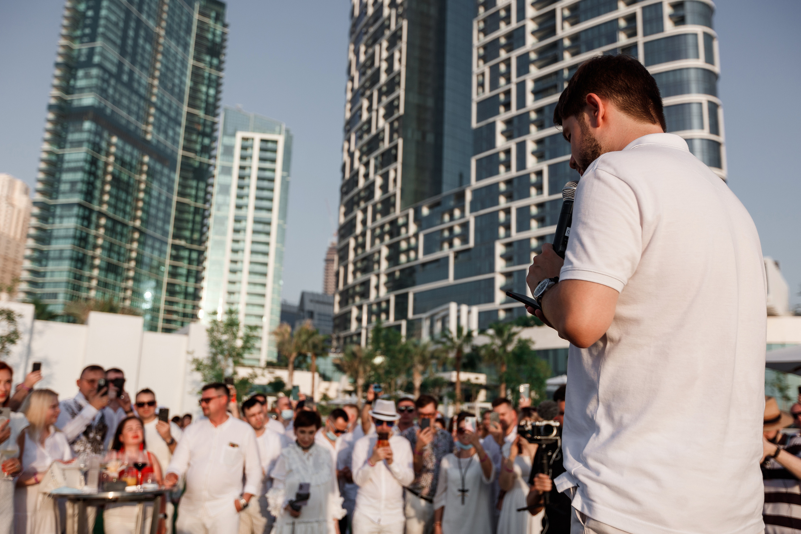 Дубай. Белая вечеринка. Фотограф Олег Сотник