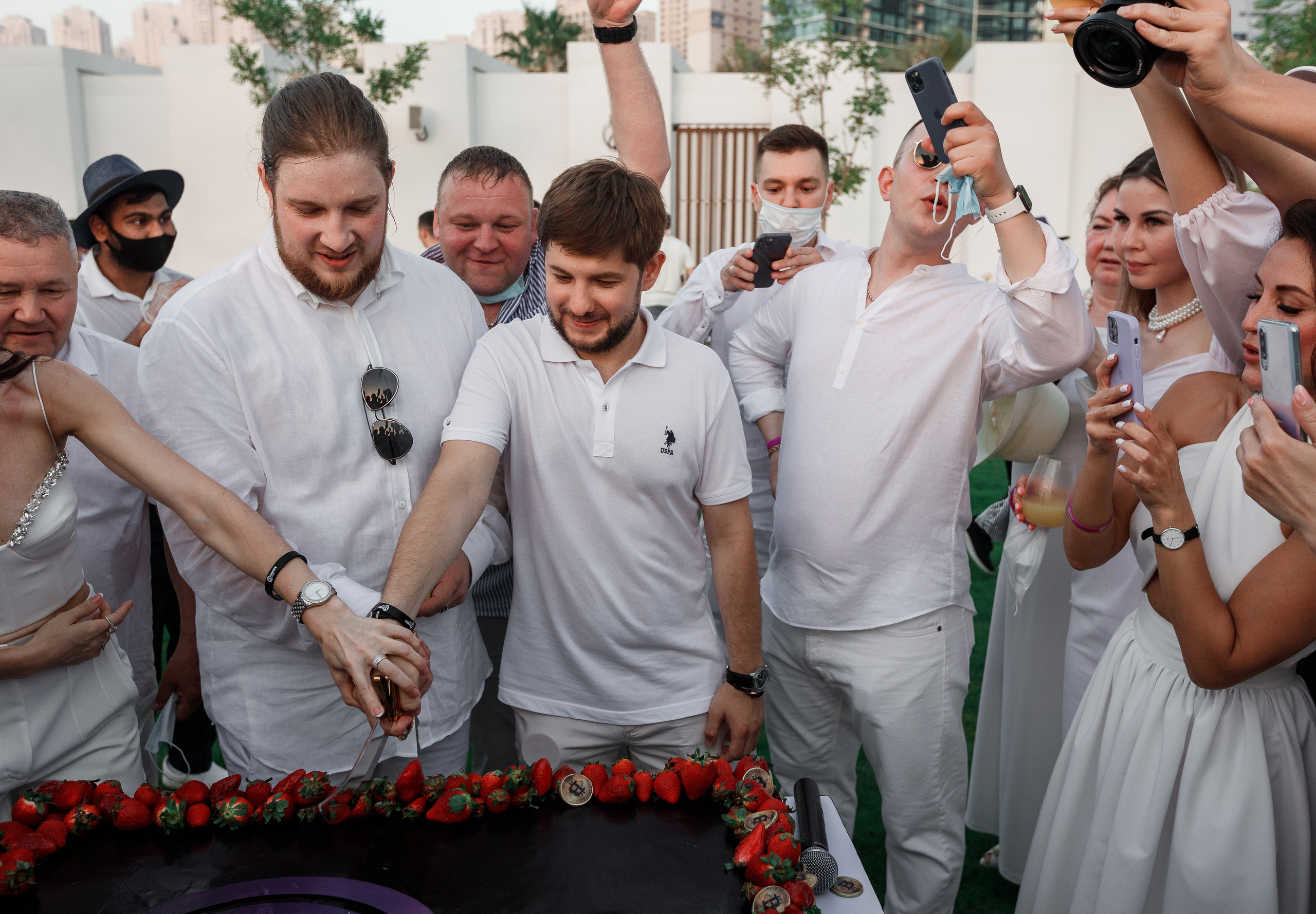 Дубай. Белая вечеринка. Фотограф Олег Сотник