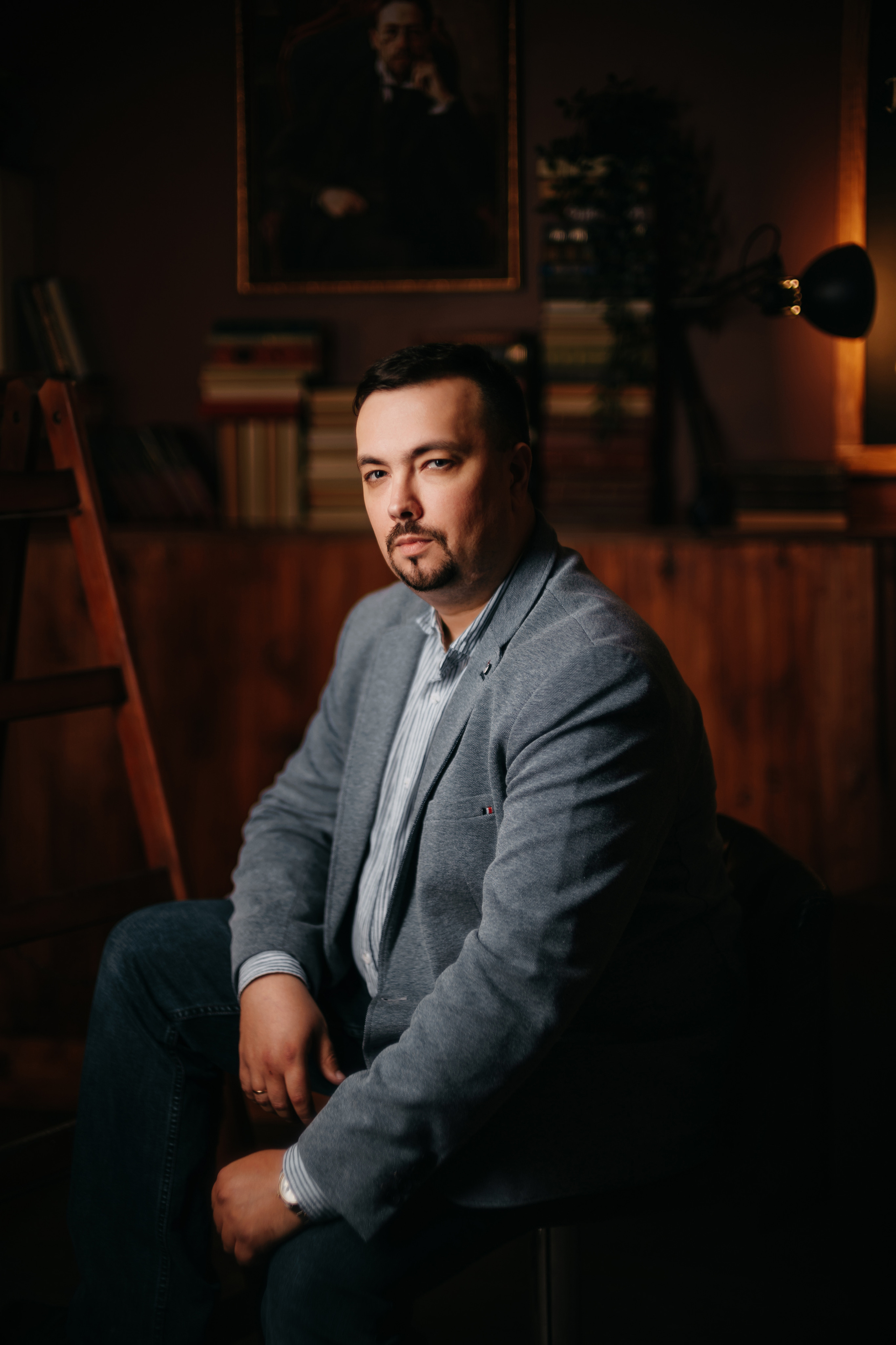 Деловой портрет для руководитель фотостудий. Фотограф Олег Сотник