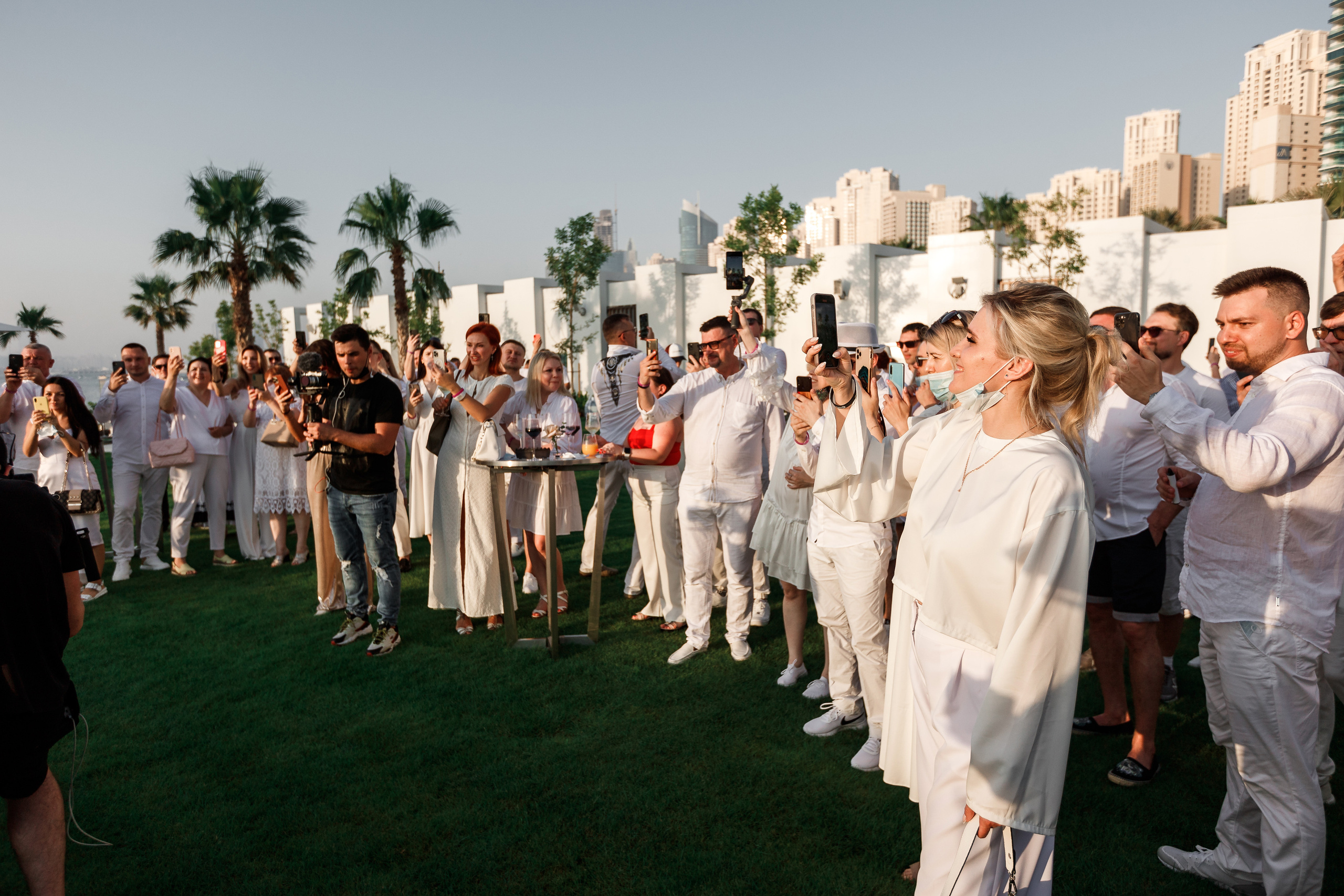 Дубай. Белая вечеринка. Фотограф Олег Сотник