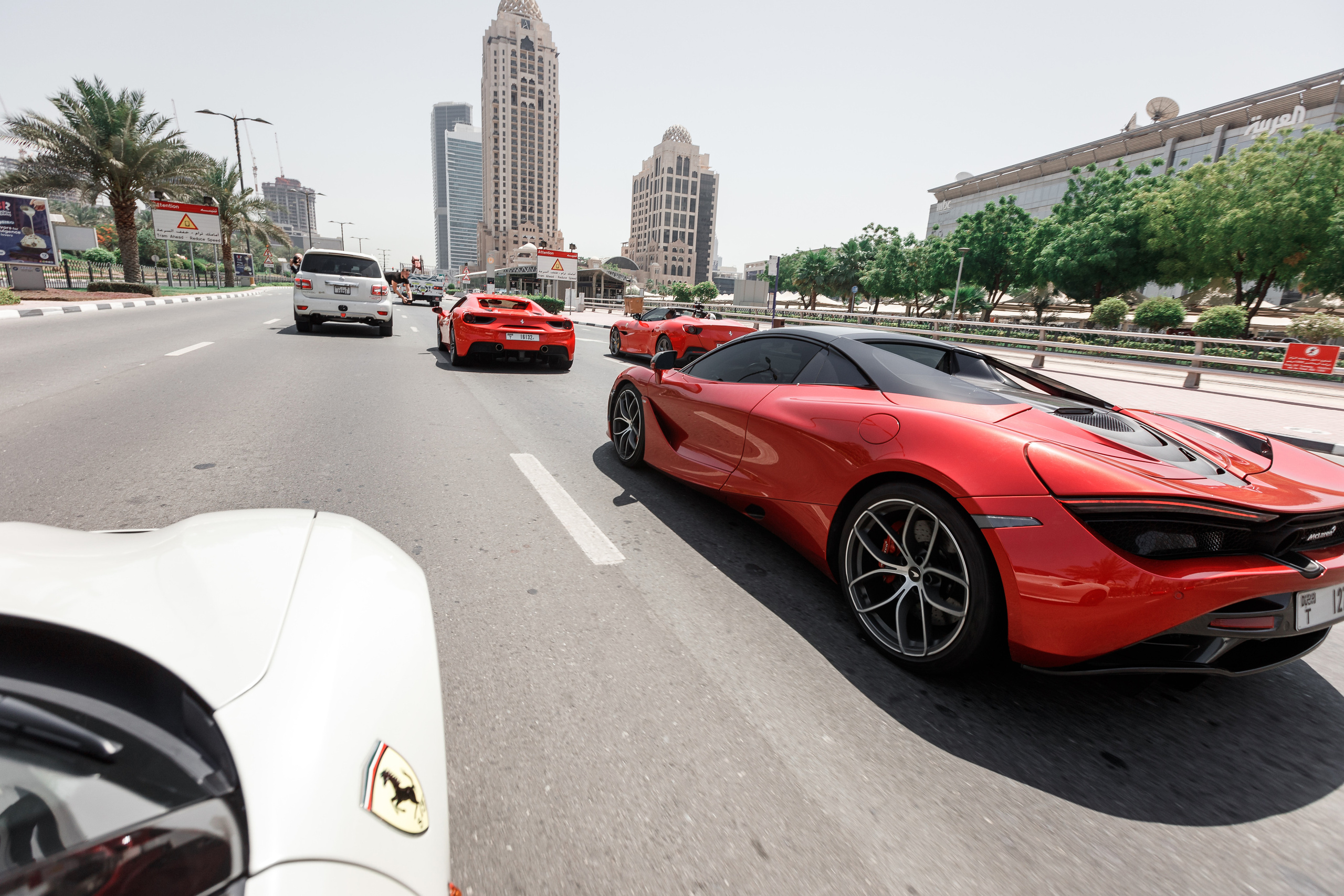 Дубай. Гонки на Ferrari. Фотограф Олег Сотник